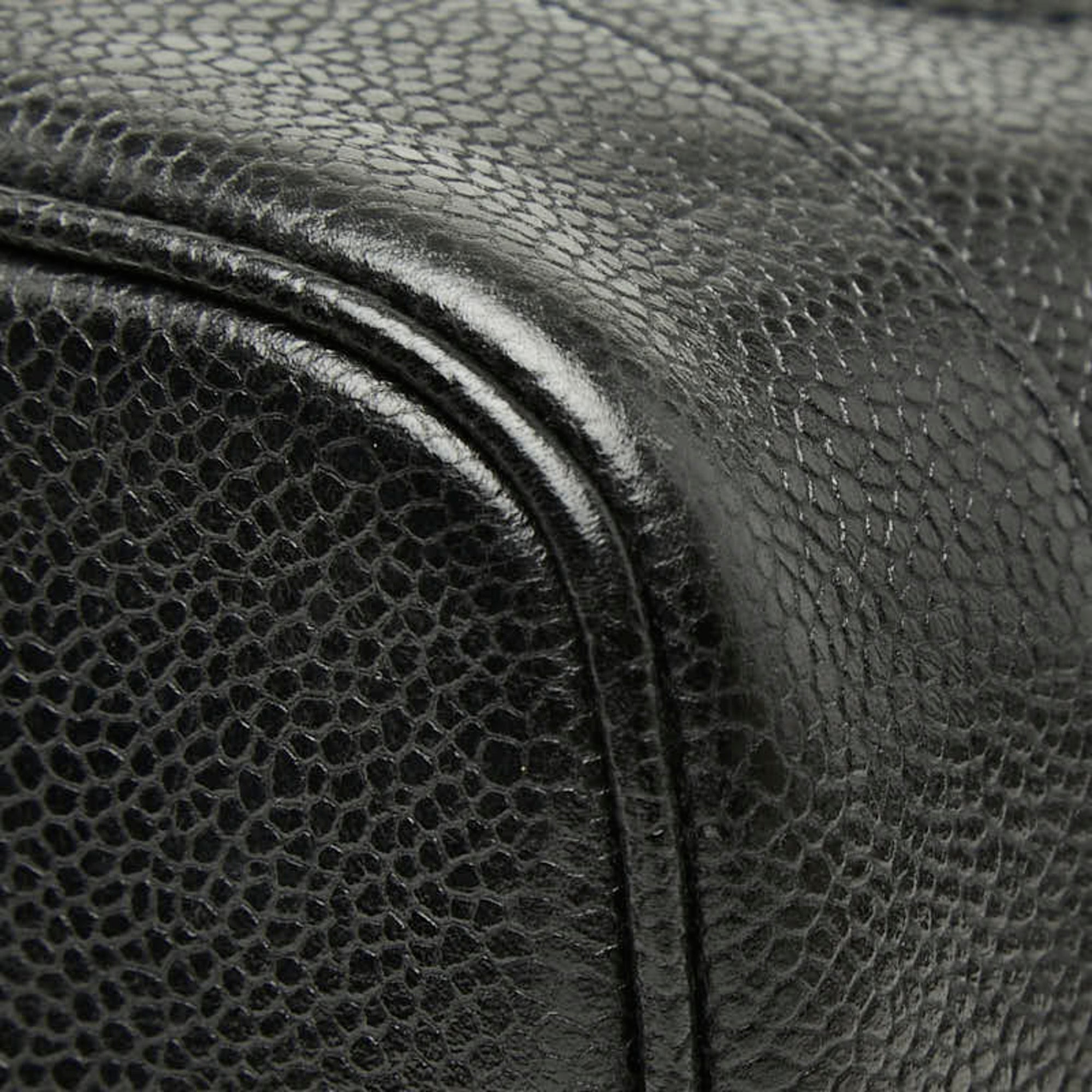 Chanel Black Grained Calfskin Vanity Bag (Pre-Owned)