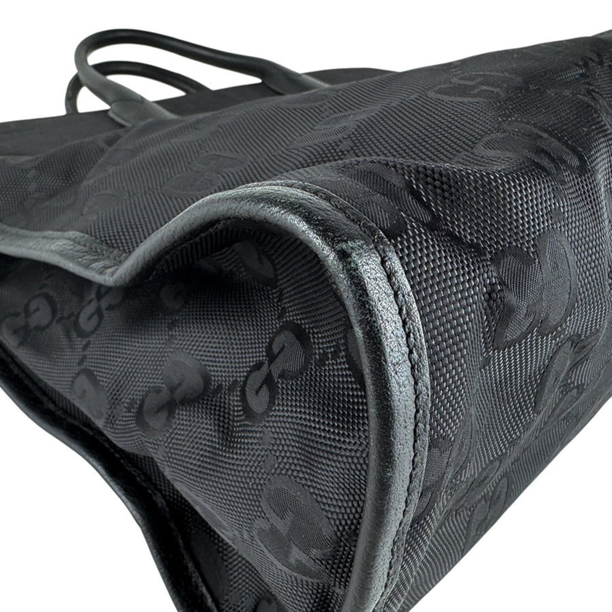 Gucci Black Nylon Leather Handbag Shoulder Bag (Pre-Owned)