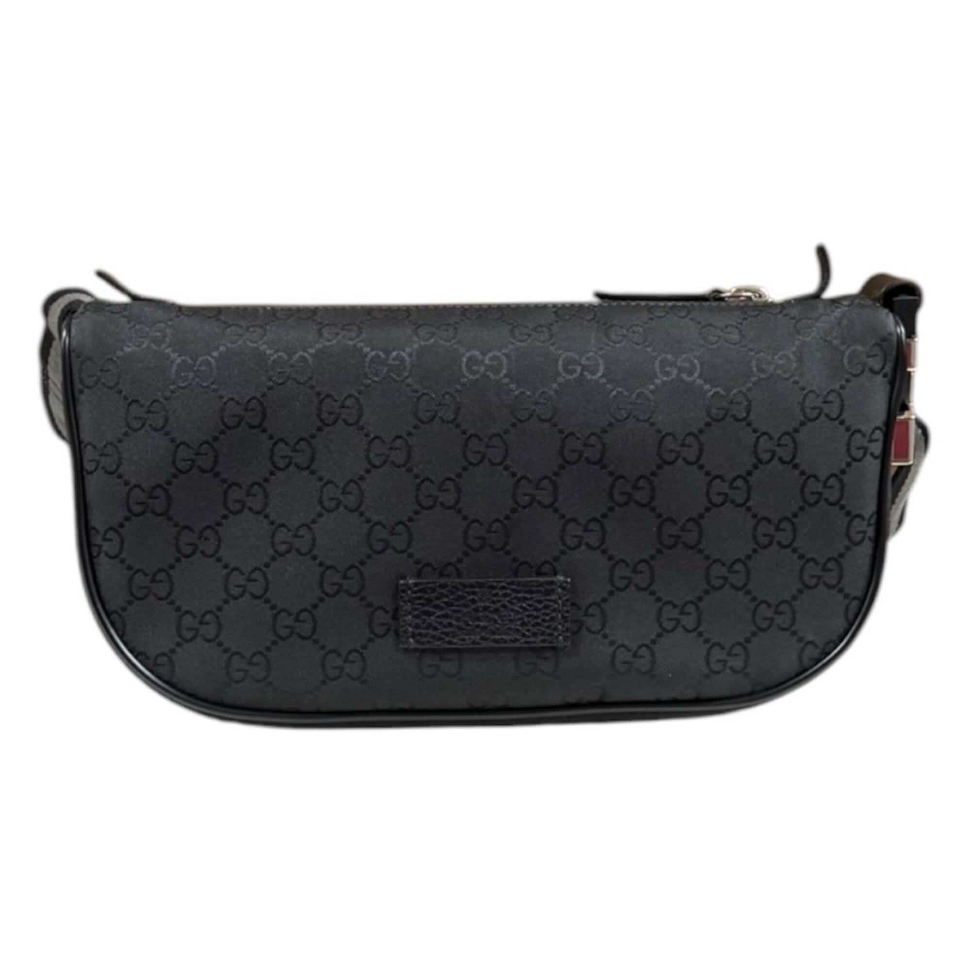 Gucci Black Nylon Sling Bag (Pre-Owned)