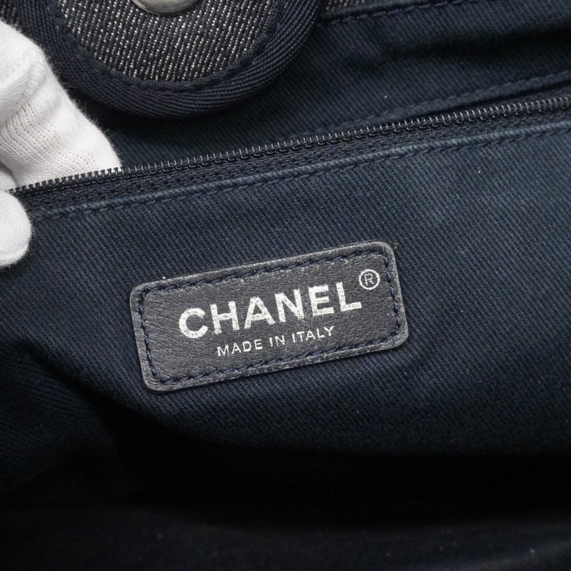 Chanel Blue Denim Tote Bag (Pre-Owned)