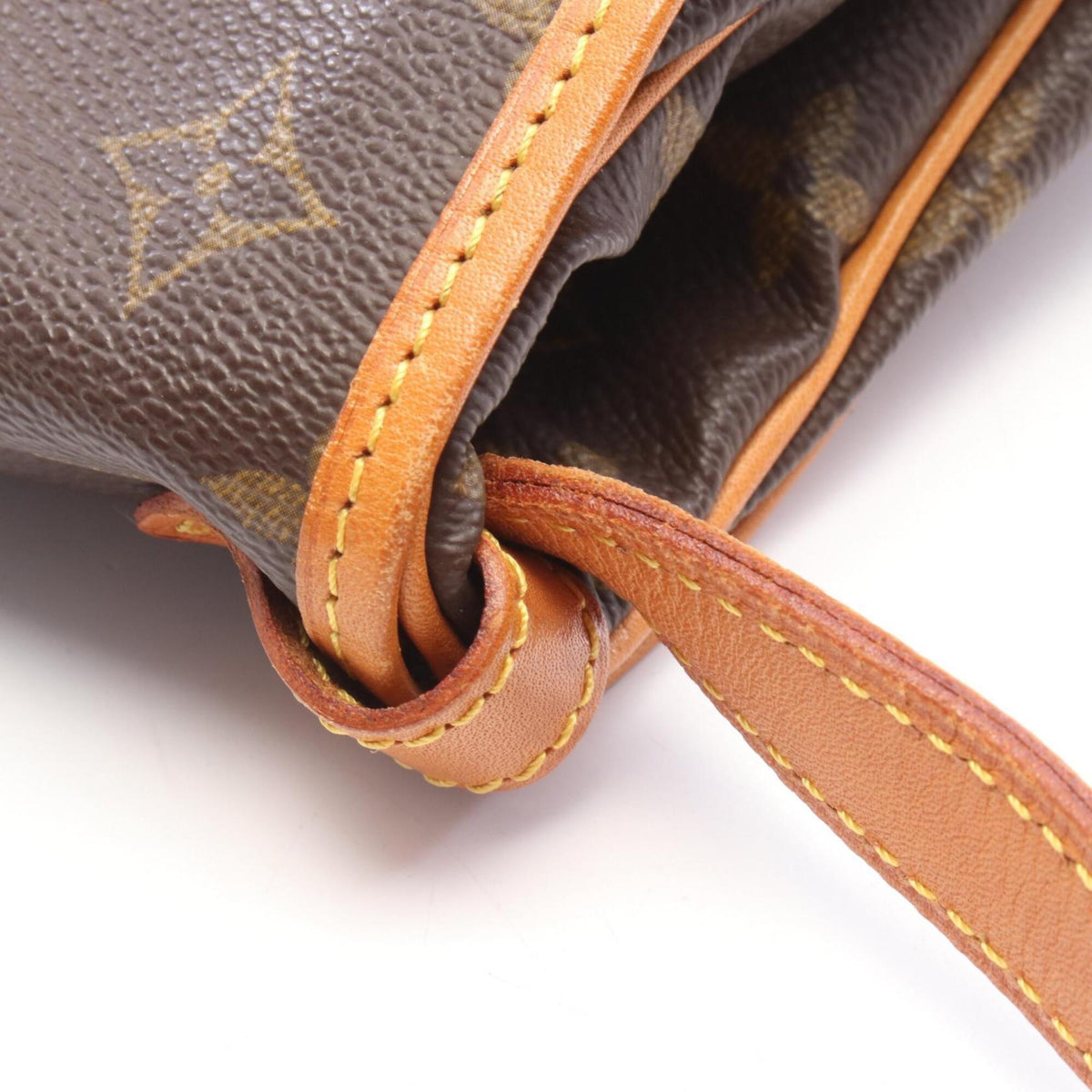 Louis Vuitton Brown Pvc Coated Canvas Monogram Leather Handbag Shoulder Bag (Pre-Owned)