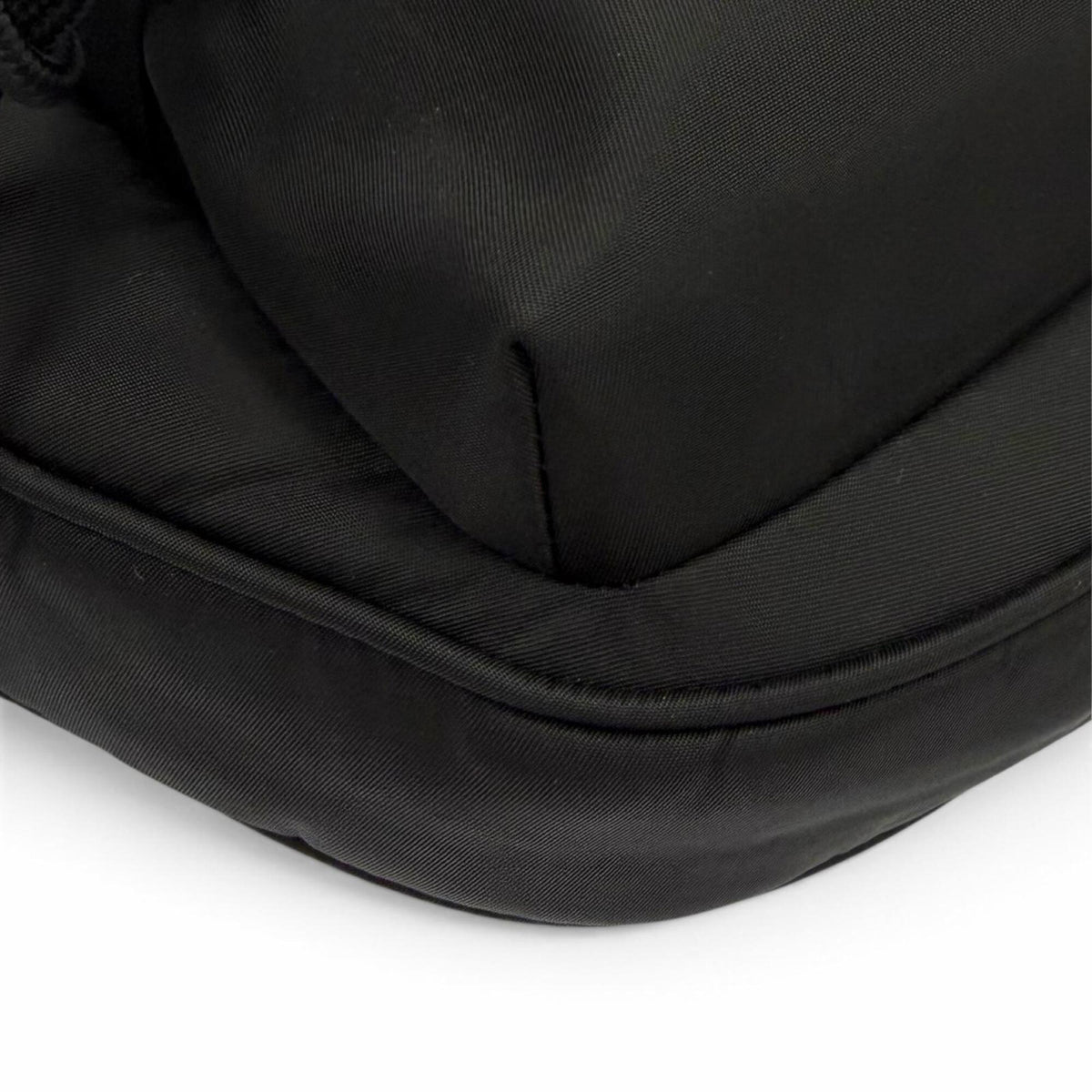 Gucci Black Nylon Leather Shoulder Bag Sling Bag (Pre-Owned)