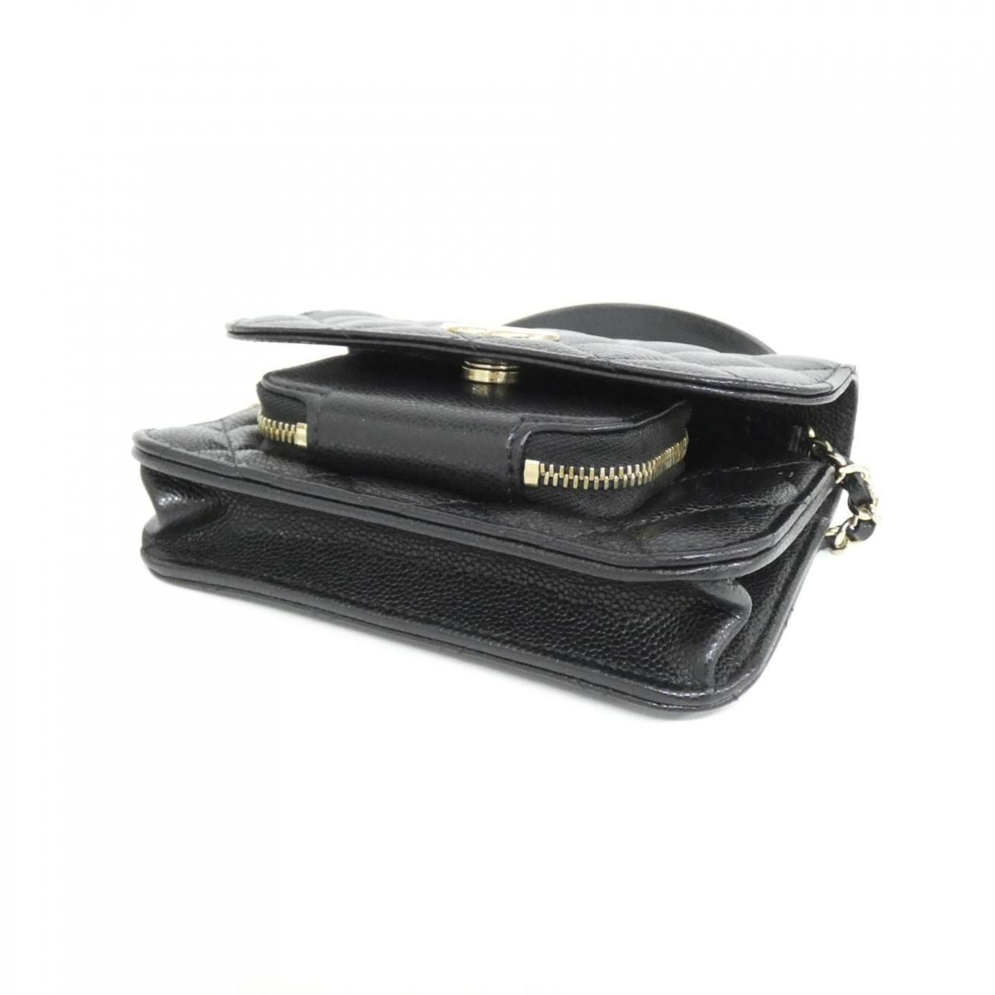 Chanel Black Grained Calfskin Shoulder Bag (Pre-Owned)