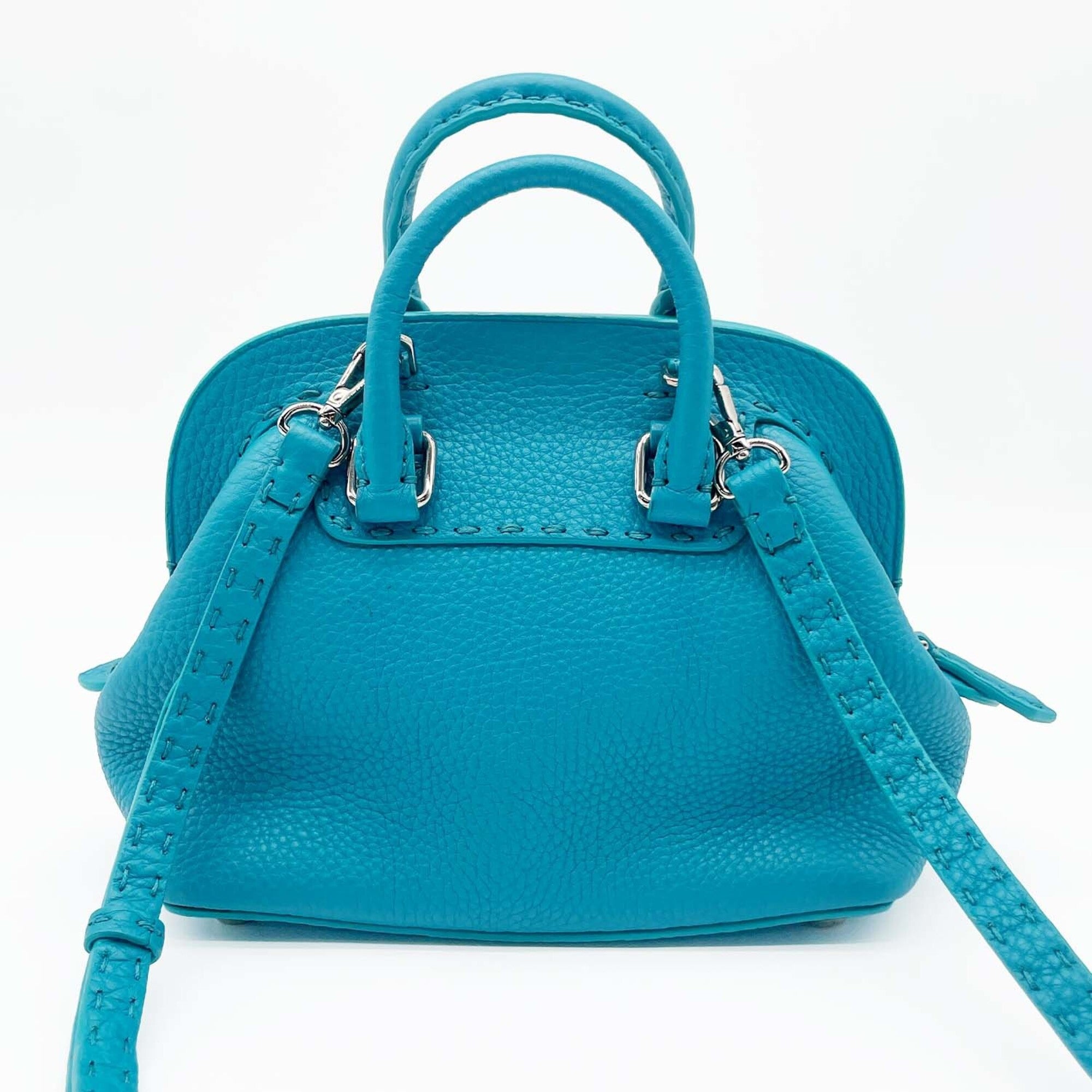 Fendi Blue Leather Shoulder Bag (Pre-Owned)