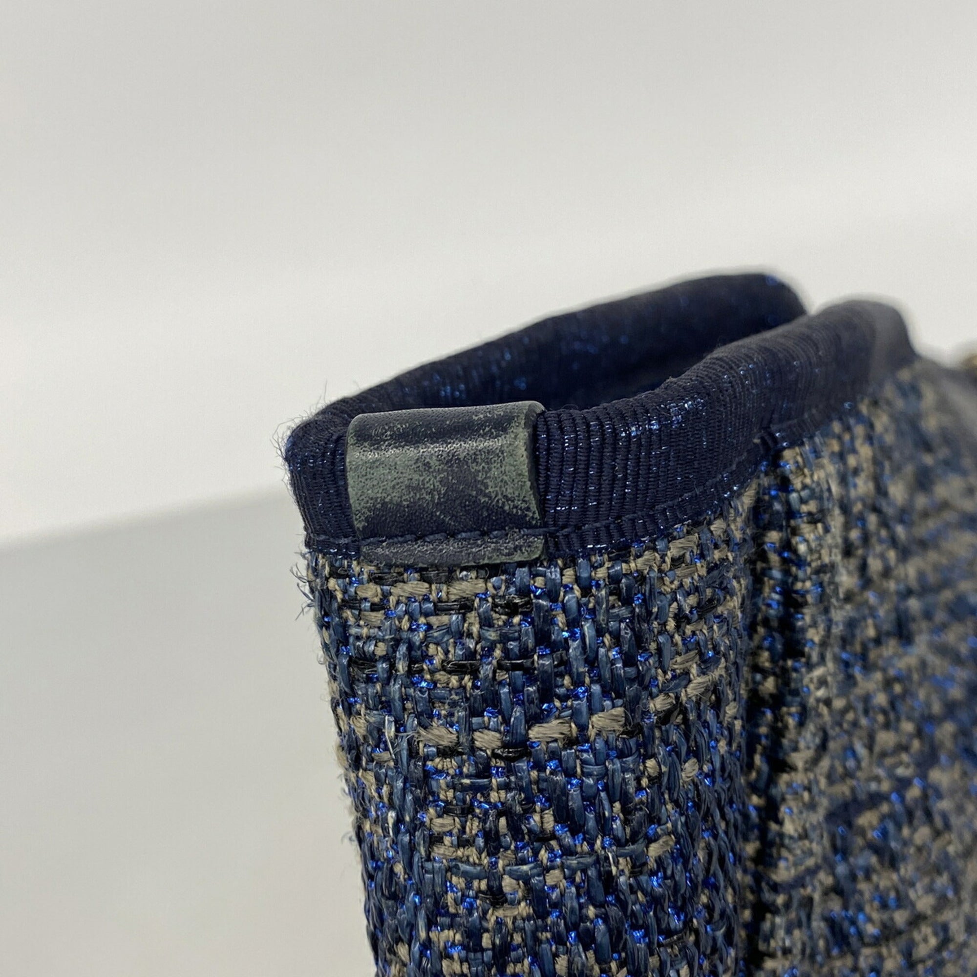 Chanel Blue Tweed Tote Bag (Pre-Owned)