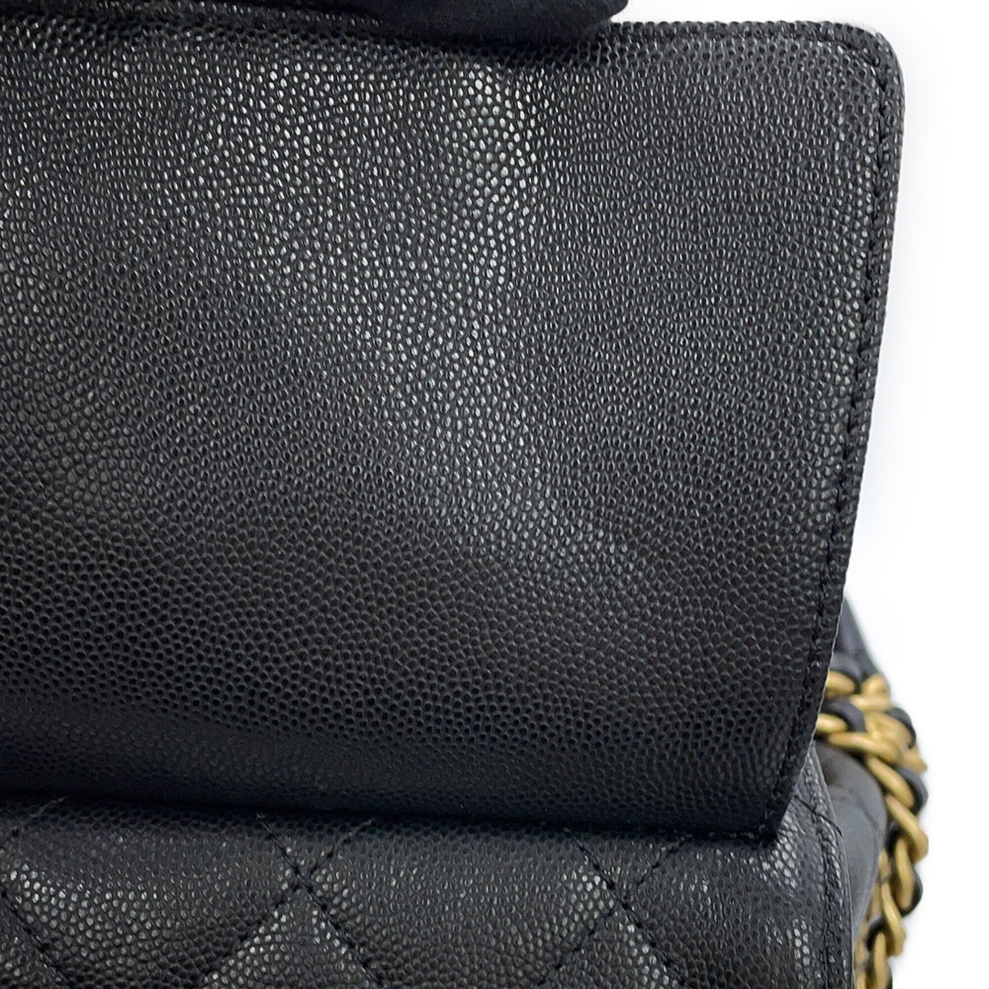 Chanel Matelasse Black Grained Calfskin Handbag Shoulder Bag (Pre-Owned)