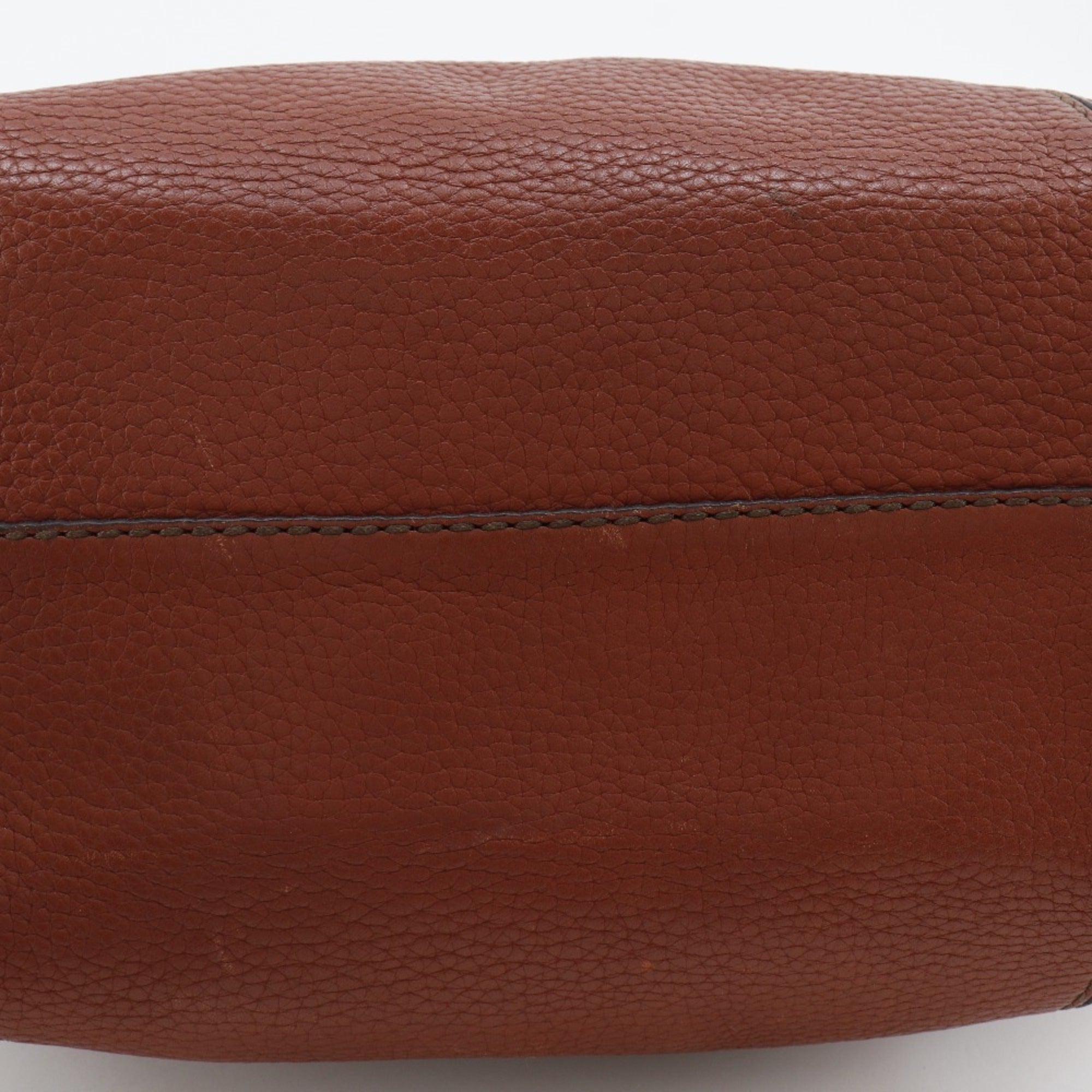 Tod's Brown Leather Shoulder Bag (Pre-Owned)