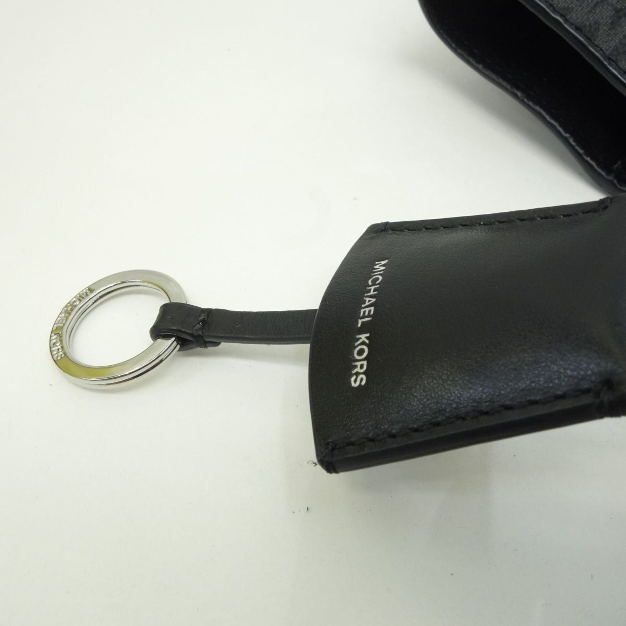 Michael Kors Black Tote Bag (Pre-Owned)