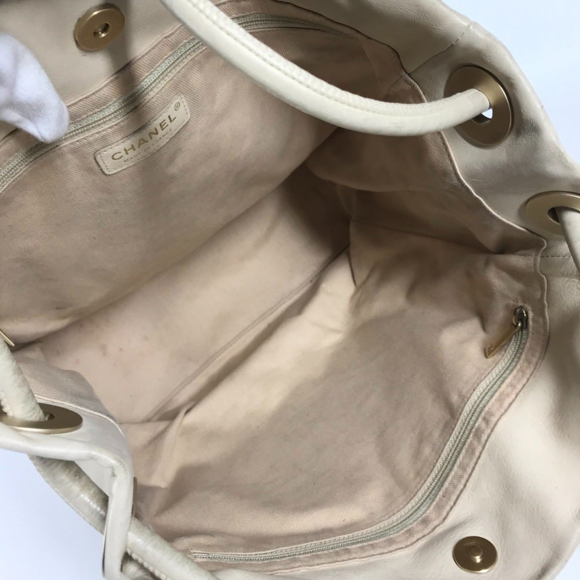 Chanel Beige White Leather Shoulder Bag Tote Bag (Pre-Owned)