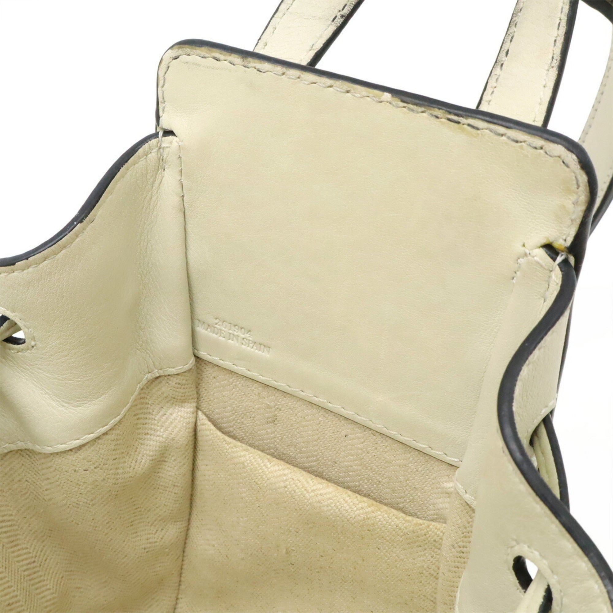 Loewe Hammock Ivory Leather Handbag Shoulder Bag (Pre-Owned)