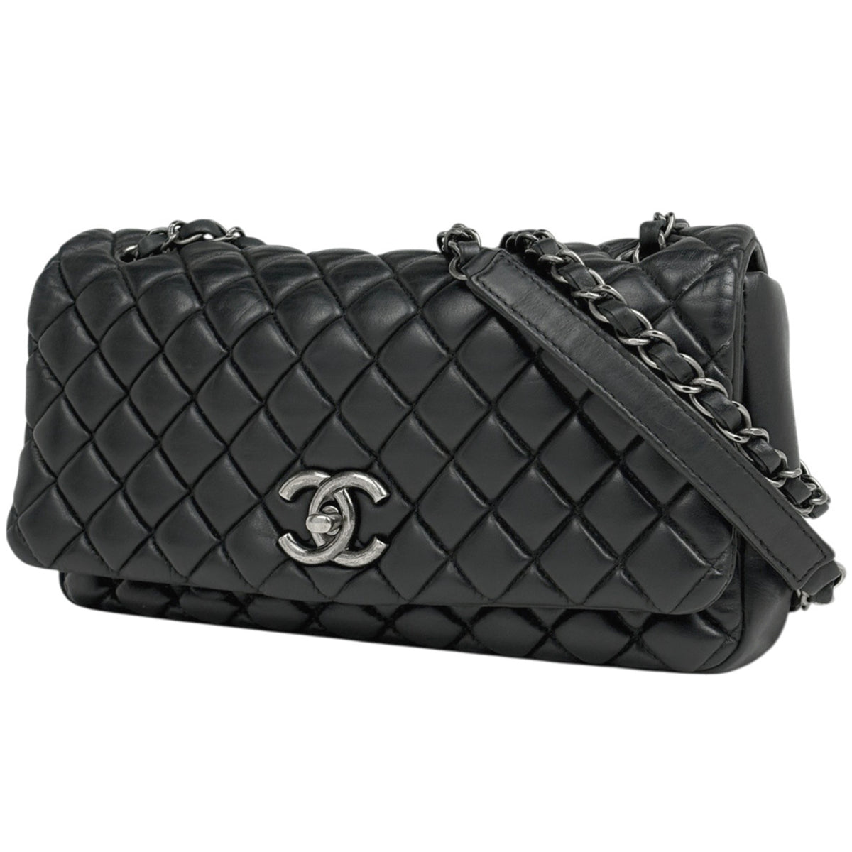 Chanel Black Leather Shoulder Bag (Pre-Owned)