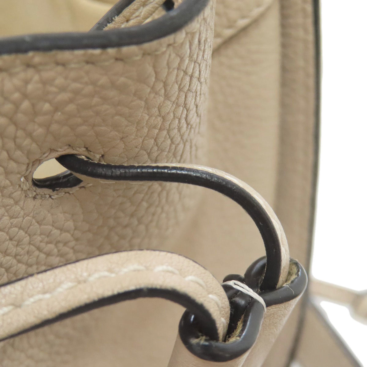 Loewe Grayish Leather Handbag (Pre-Owned)