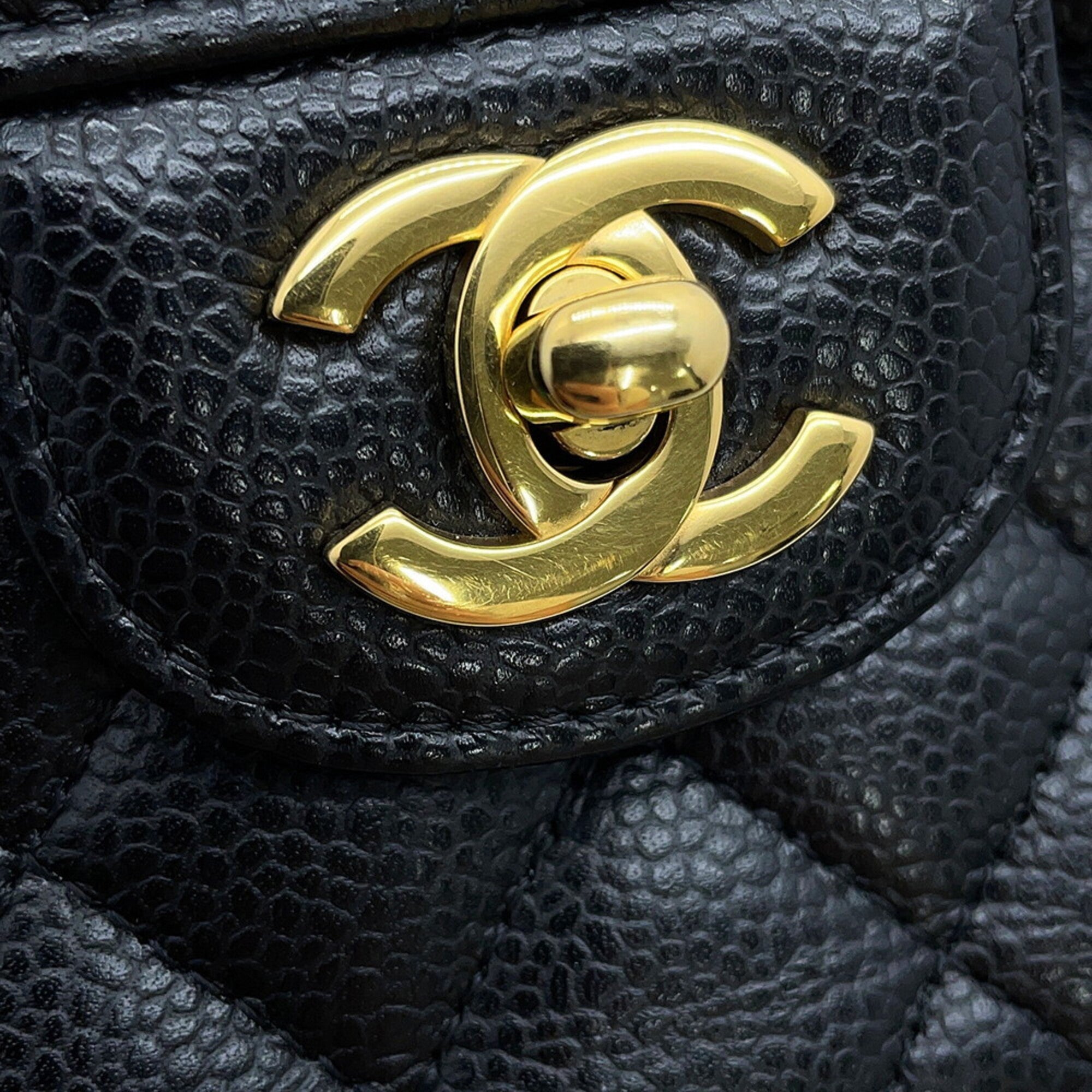 Chanel Matelasse Black Grained Calfskin Handbag Shoulder Bag (Pre-Owned)