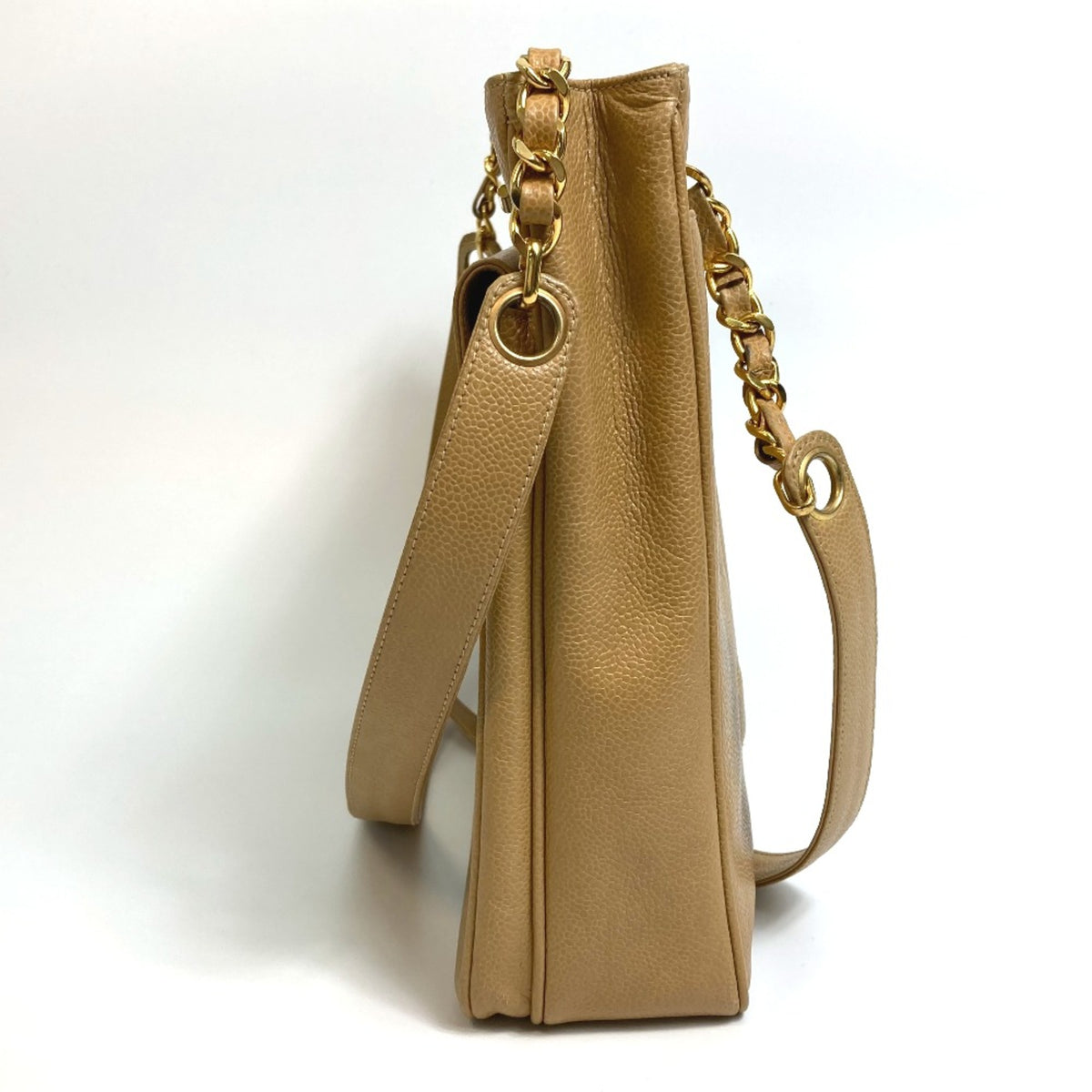 Chanel Beige Leather Shoulder Bag (Pre-Owned)