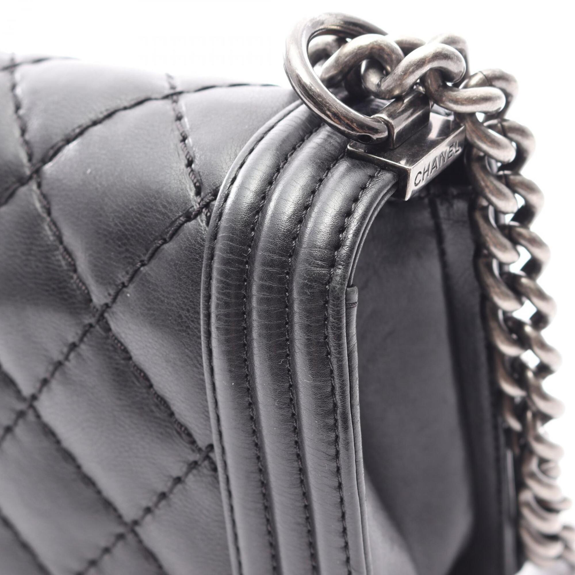 Chanel Black Leather Handbag Shoulder Bag (Pre-Owned)