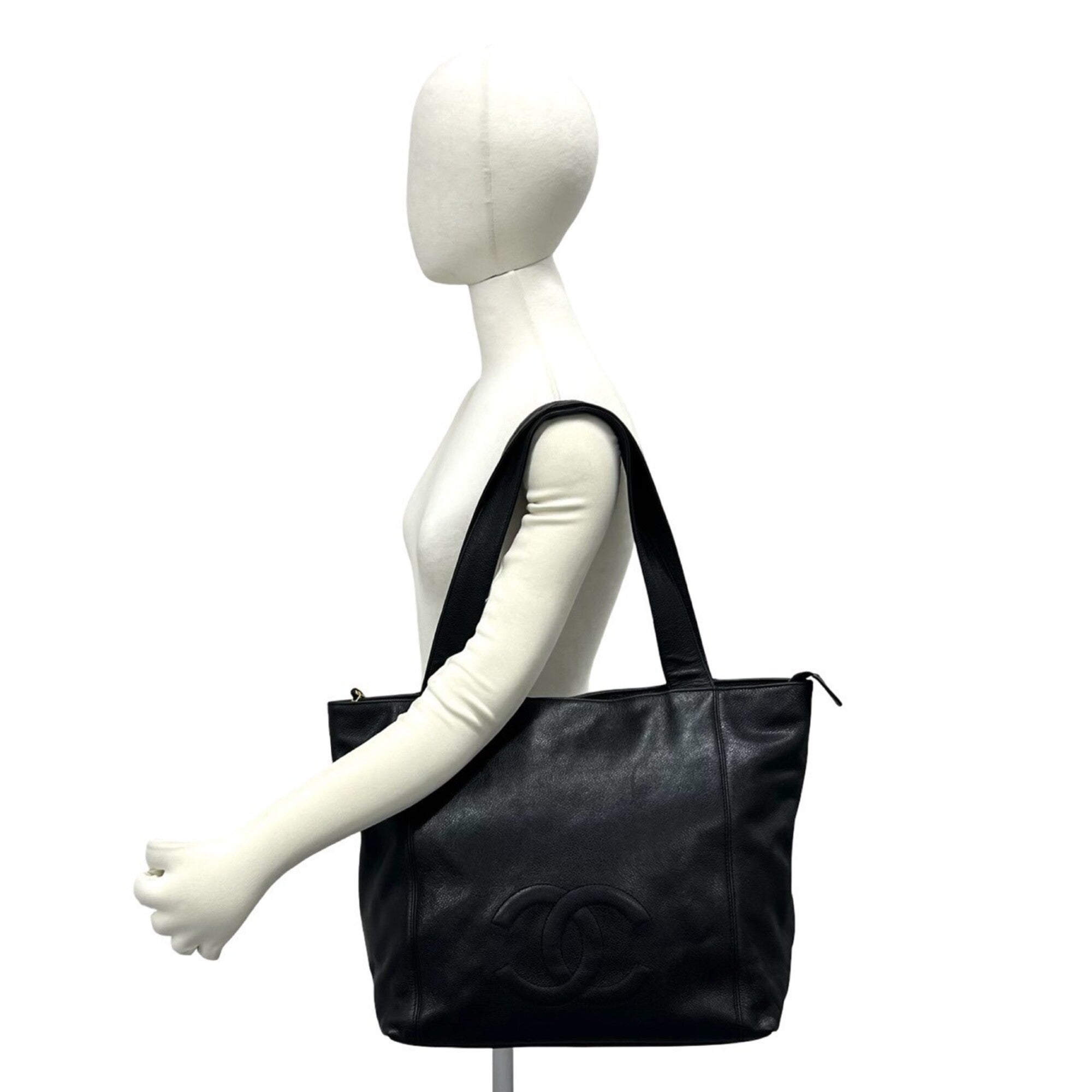 Chanel Black Grained Calfskin Tote Bag (Pre-Owned)