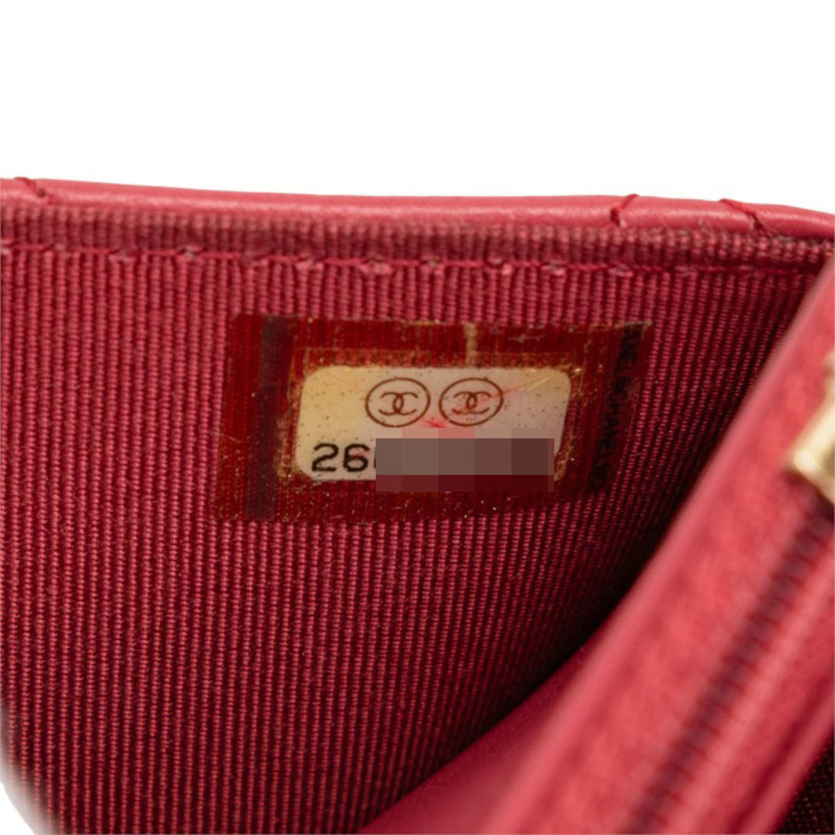 Chanel Pink Shoulder Bag (Pre-Owned)
