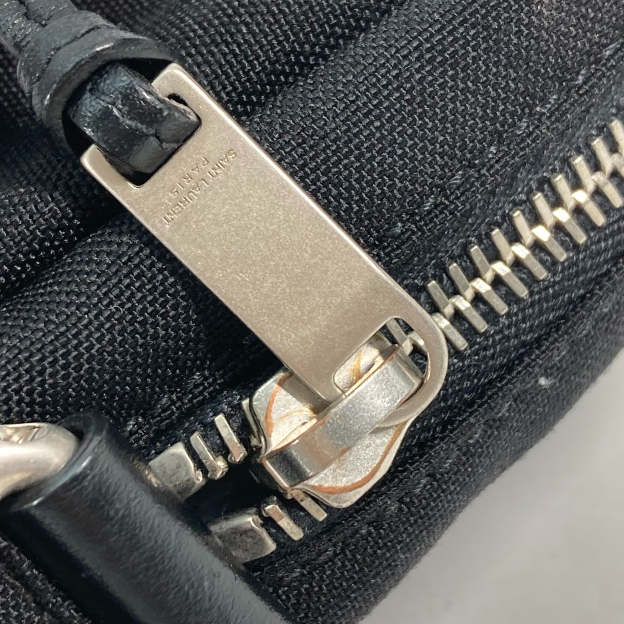 Saint Laurent Black Leather Shoulder Bag (Pre-Owned)