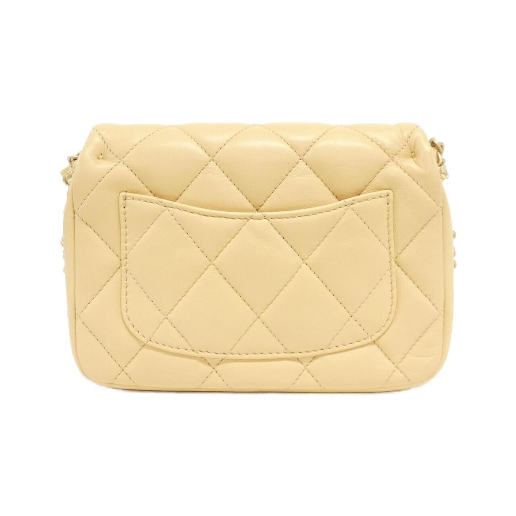 Chanel Beige Leather Shoulder Bag (Pre-Owned)