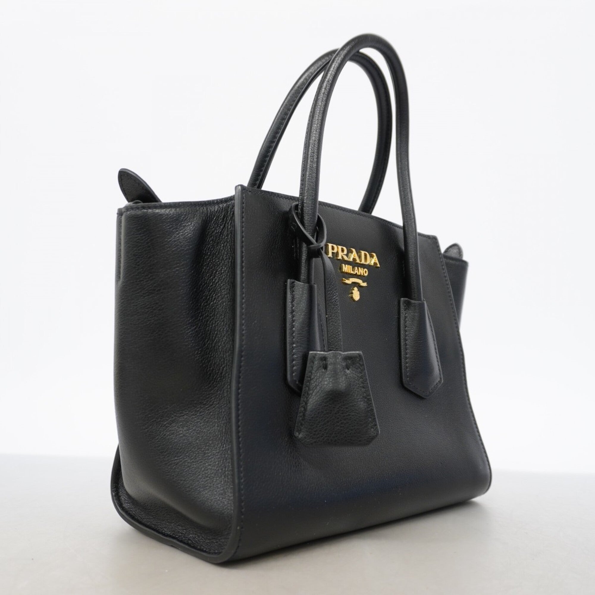 Prada Black Leather Handbag (Pre-Owned)