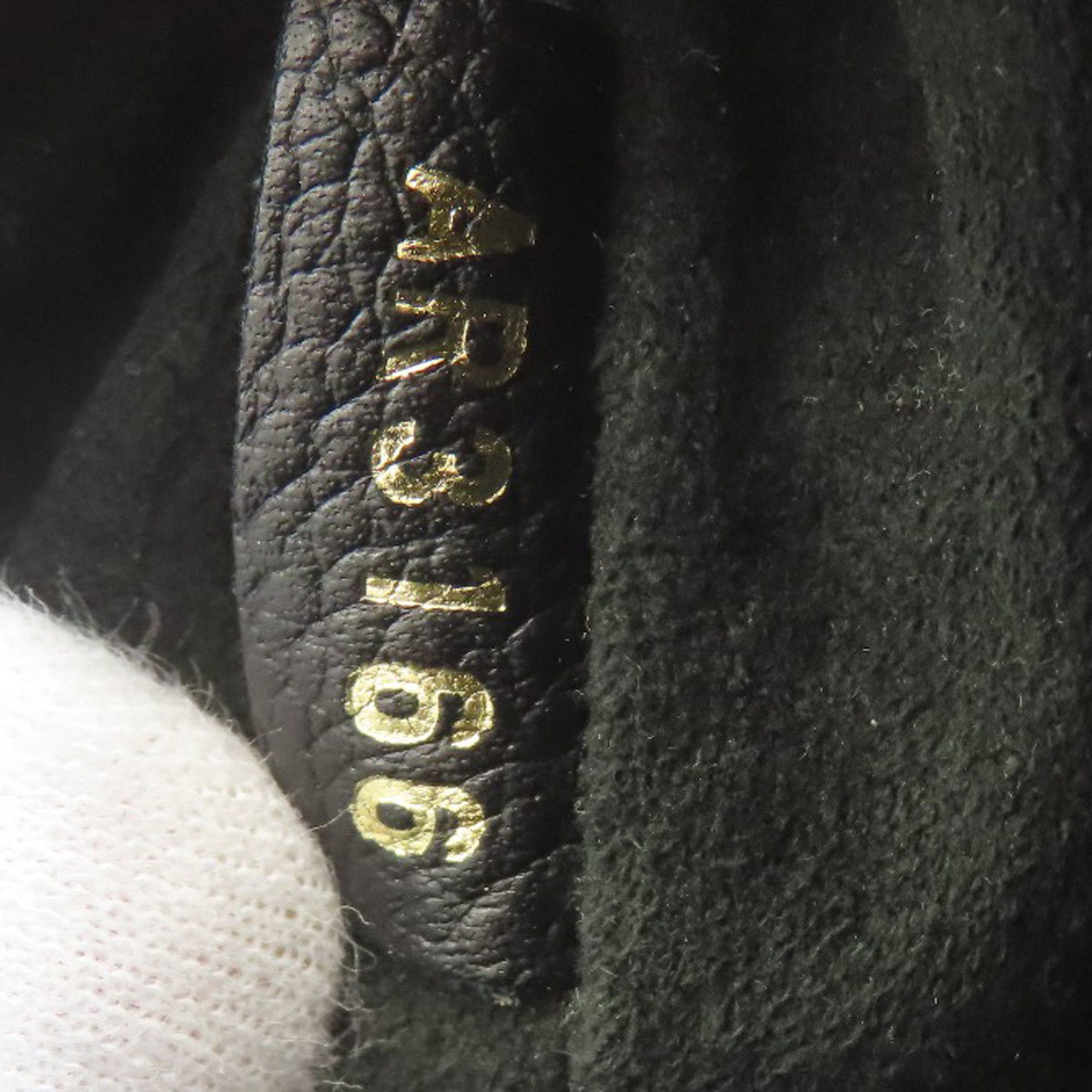 Louis Vuitton Empreinte Black Monogram Empreinte Shoulder Bag (Pre-Owned)
