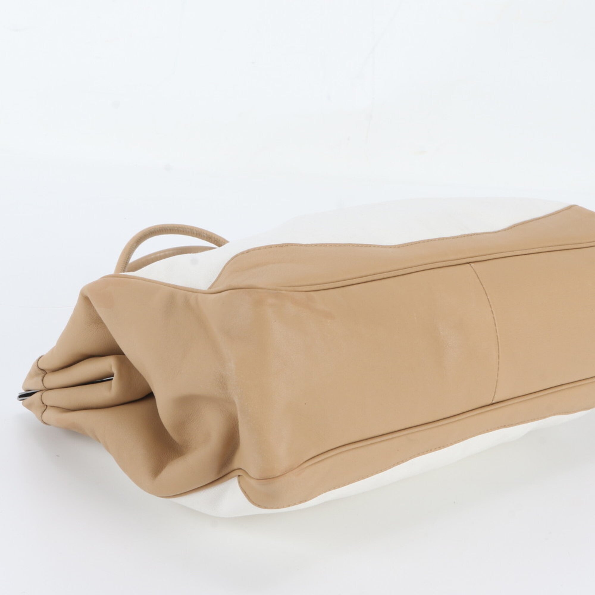 Gucci Beige White Leather Handbag Tote Bag (Pre-Owned)
