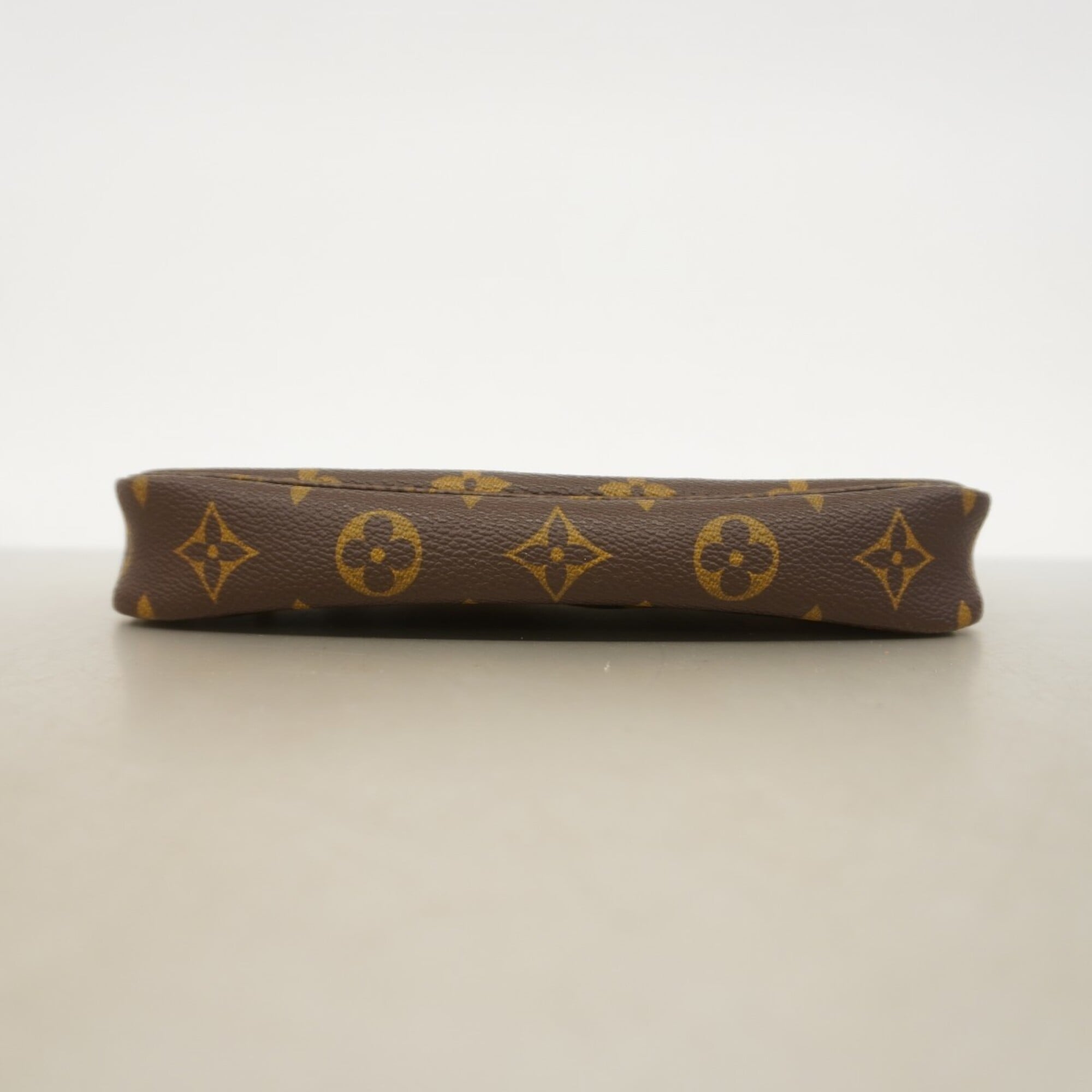 Louis Vuitton Brown Pouch (Pre-Owned)