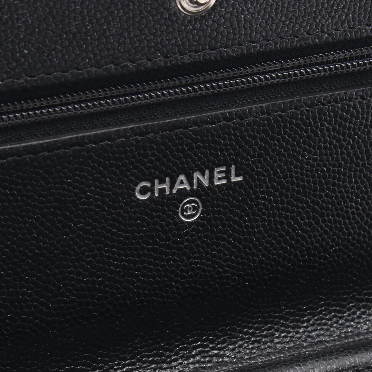 Chanel Black Grained Calfskin Handbag Shoulder Bag (Pre-Owned)