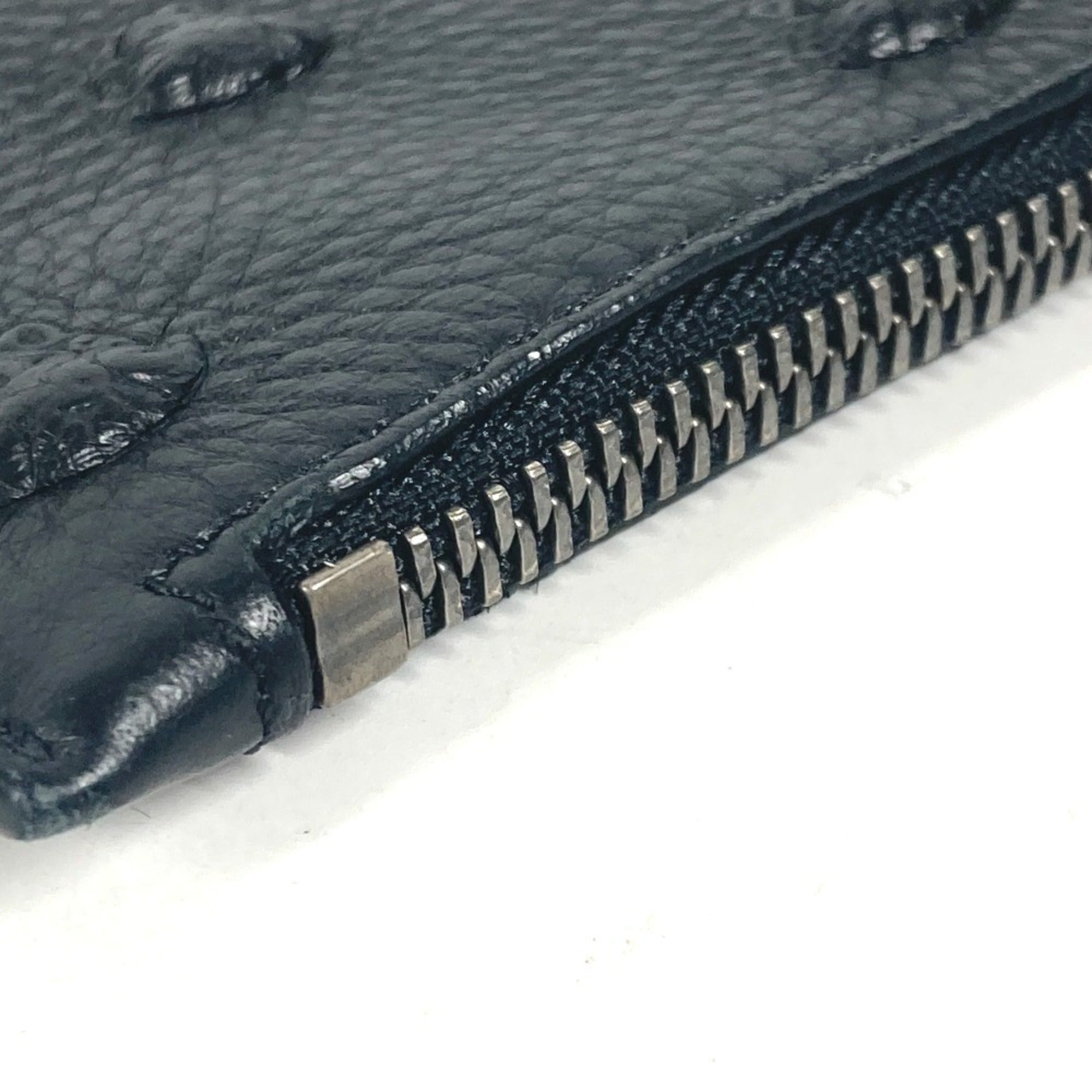 Versace Black Leather Clutch Bag Pouch (Pre-Owned)