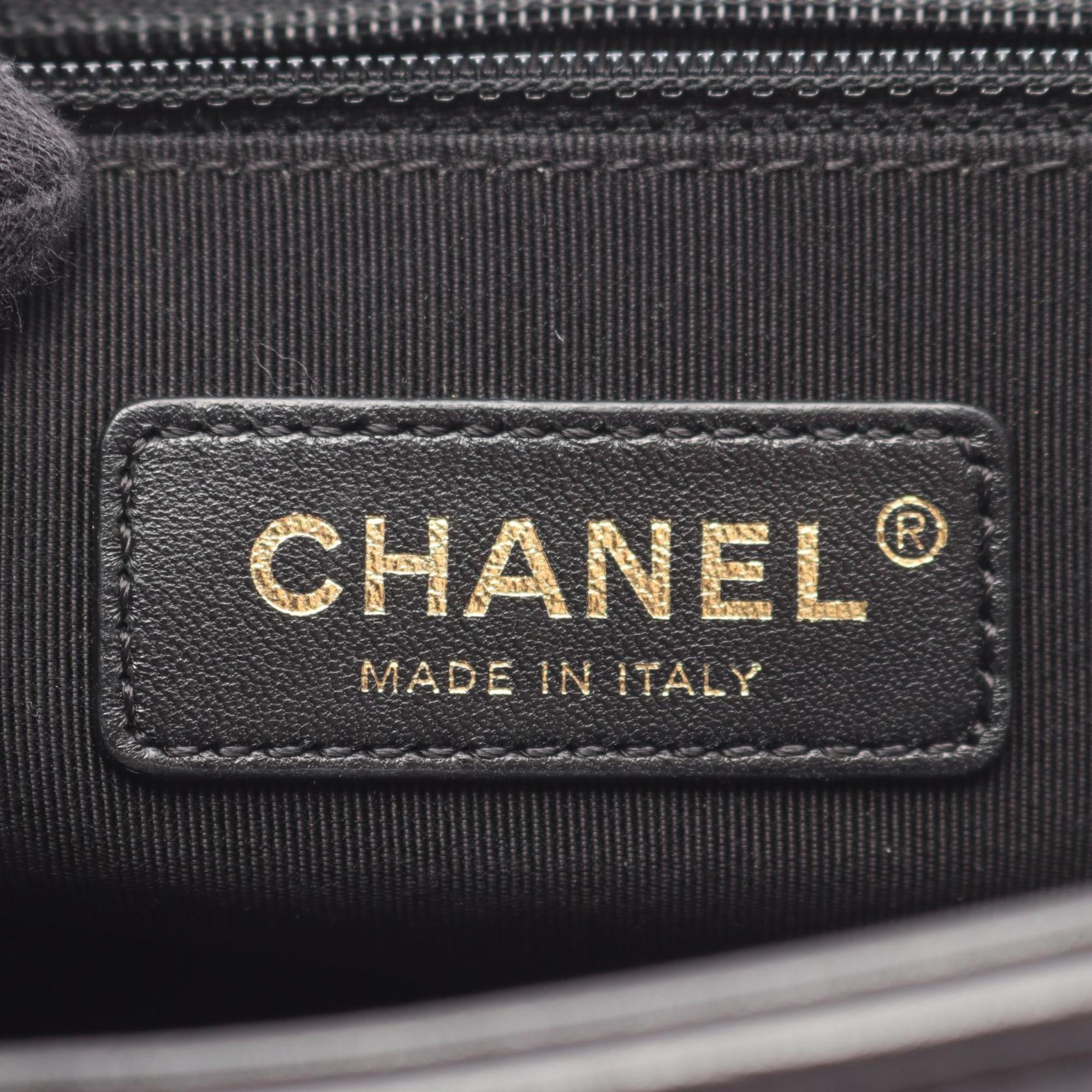 Chanel Black Leather Handbag Shoulder Bag (Pre-Owned)