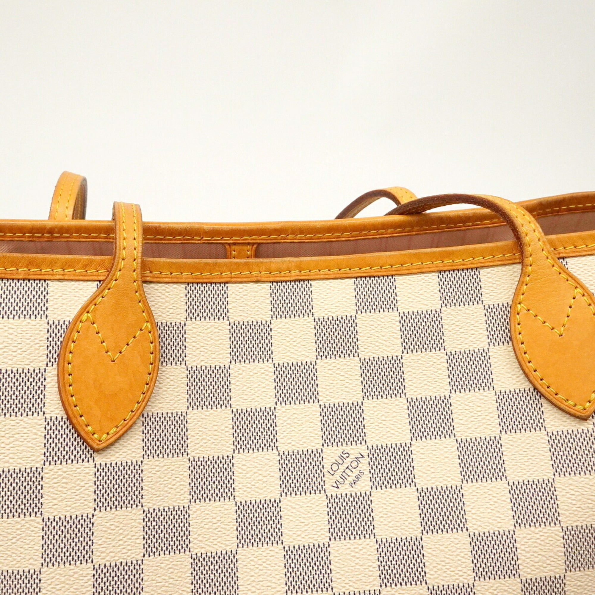 Louis Vuitton Rose Ballerine Tote Bag (Pre-Owned)