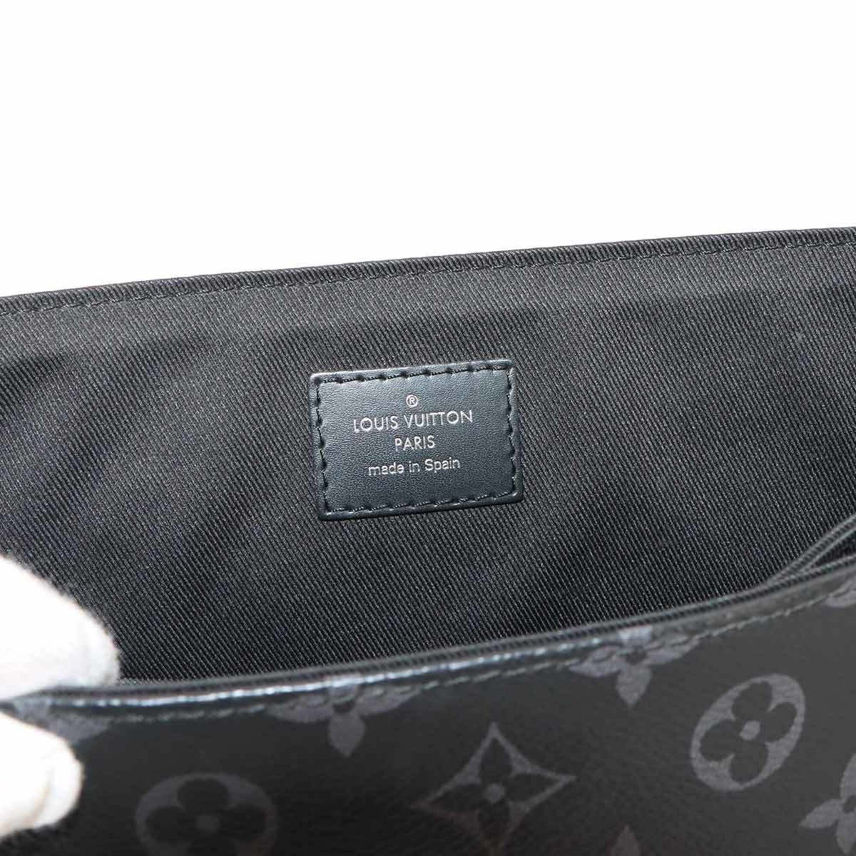 Louis Vuitton Monogram Eclipse Monogram Eclipse Handbag Shoulder Bag (Pre-Owned)