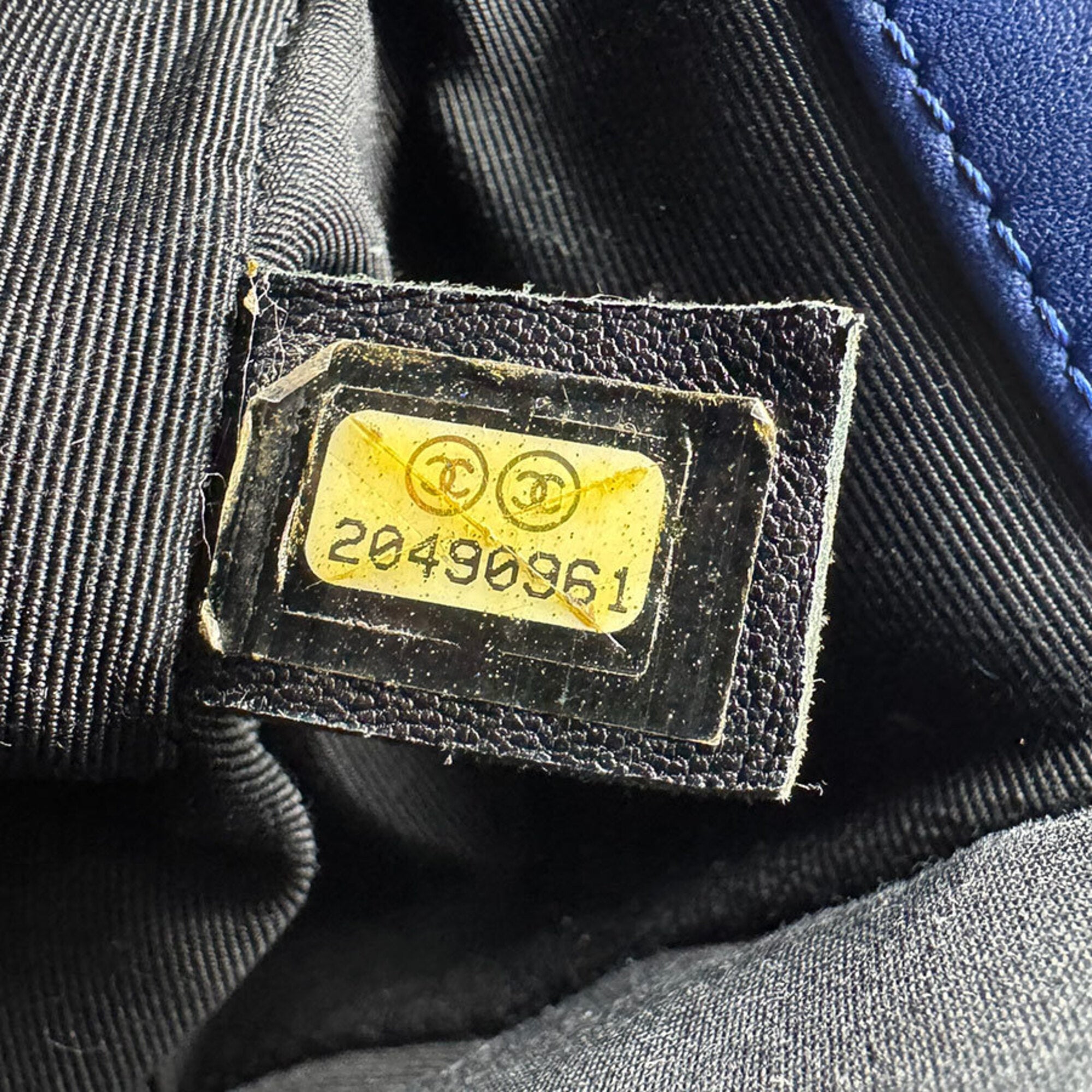 Chanel Navy Patent Leather Shoulder Bag (Pre-Owned)