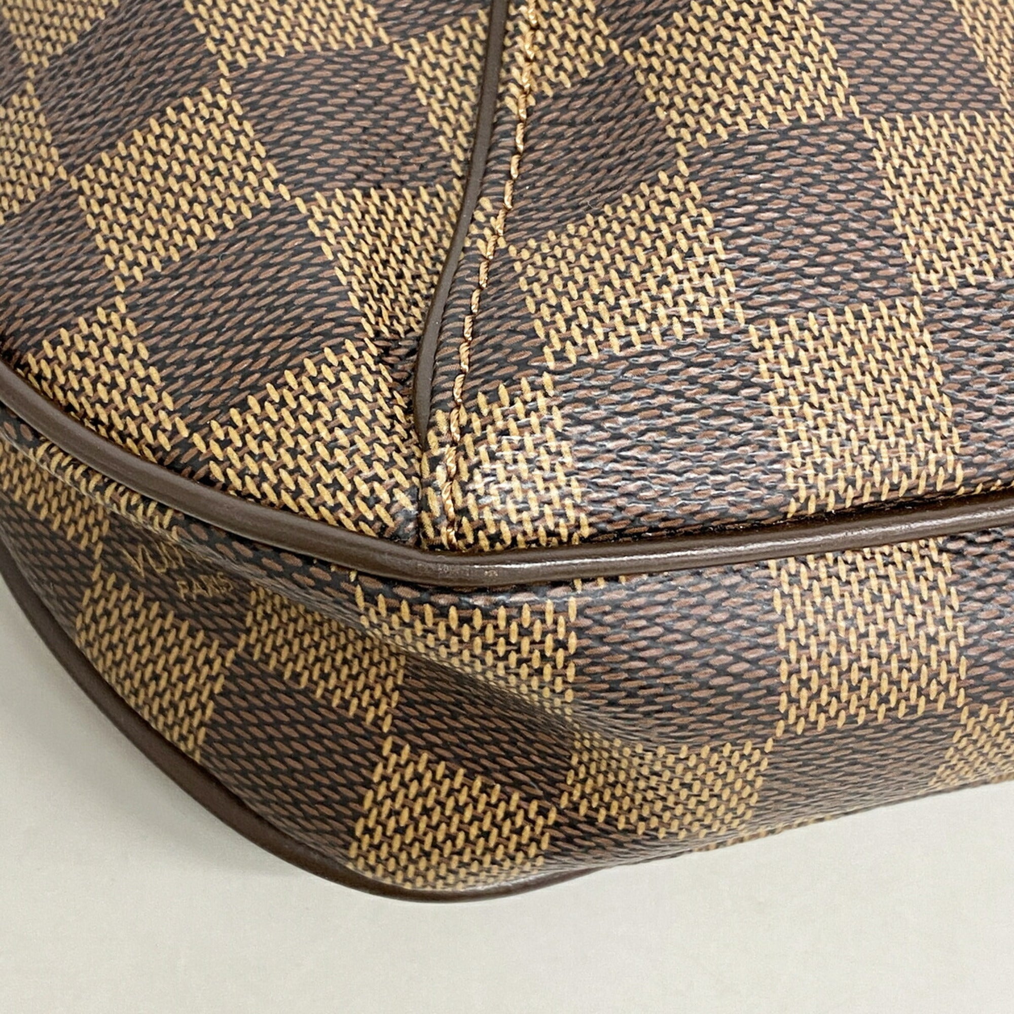 Louis Vuitton Ebene Shoulder Bag (Pre-Owned)