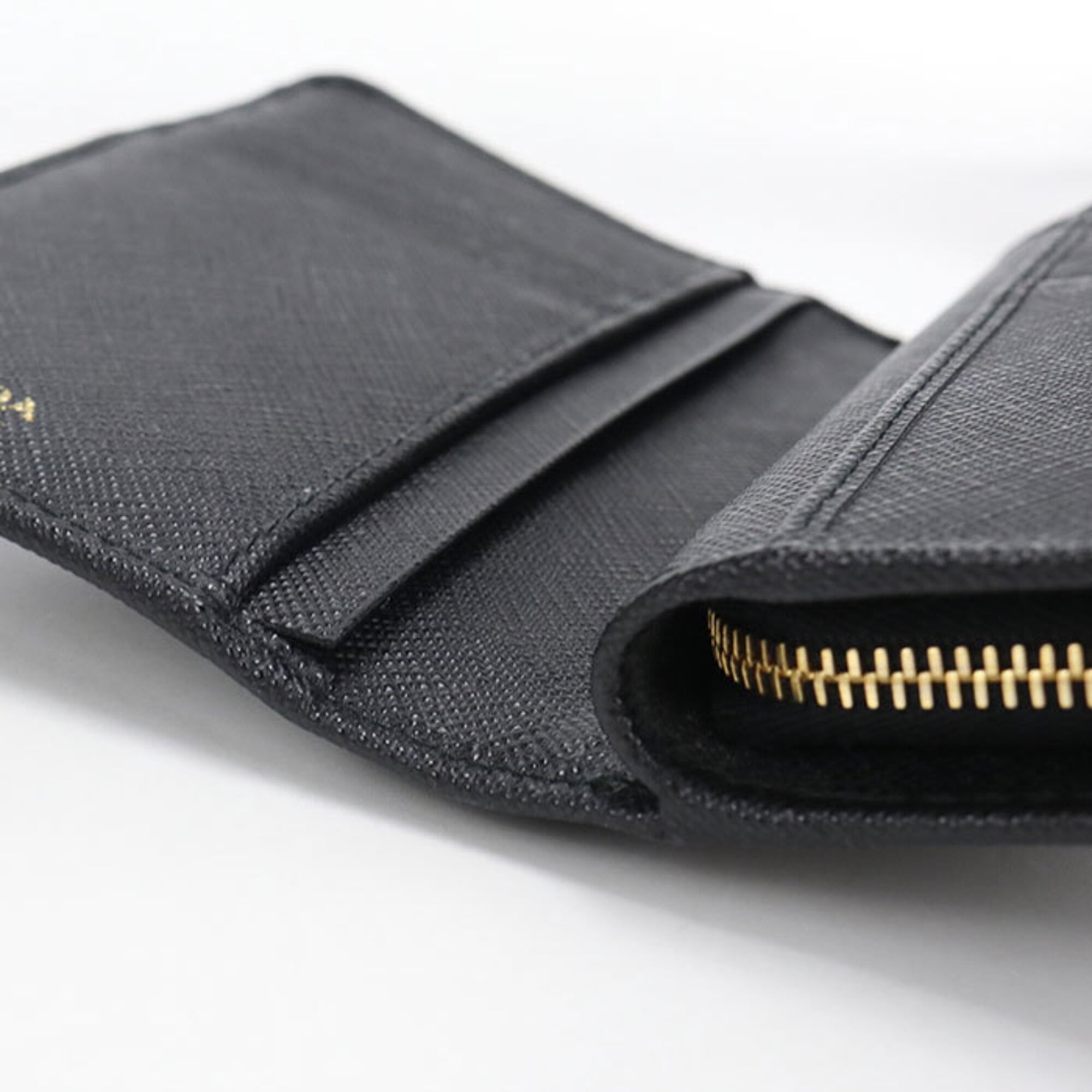 Prada Black Leather Wallet (Bi-Fold) (Pre-Owned)