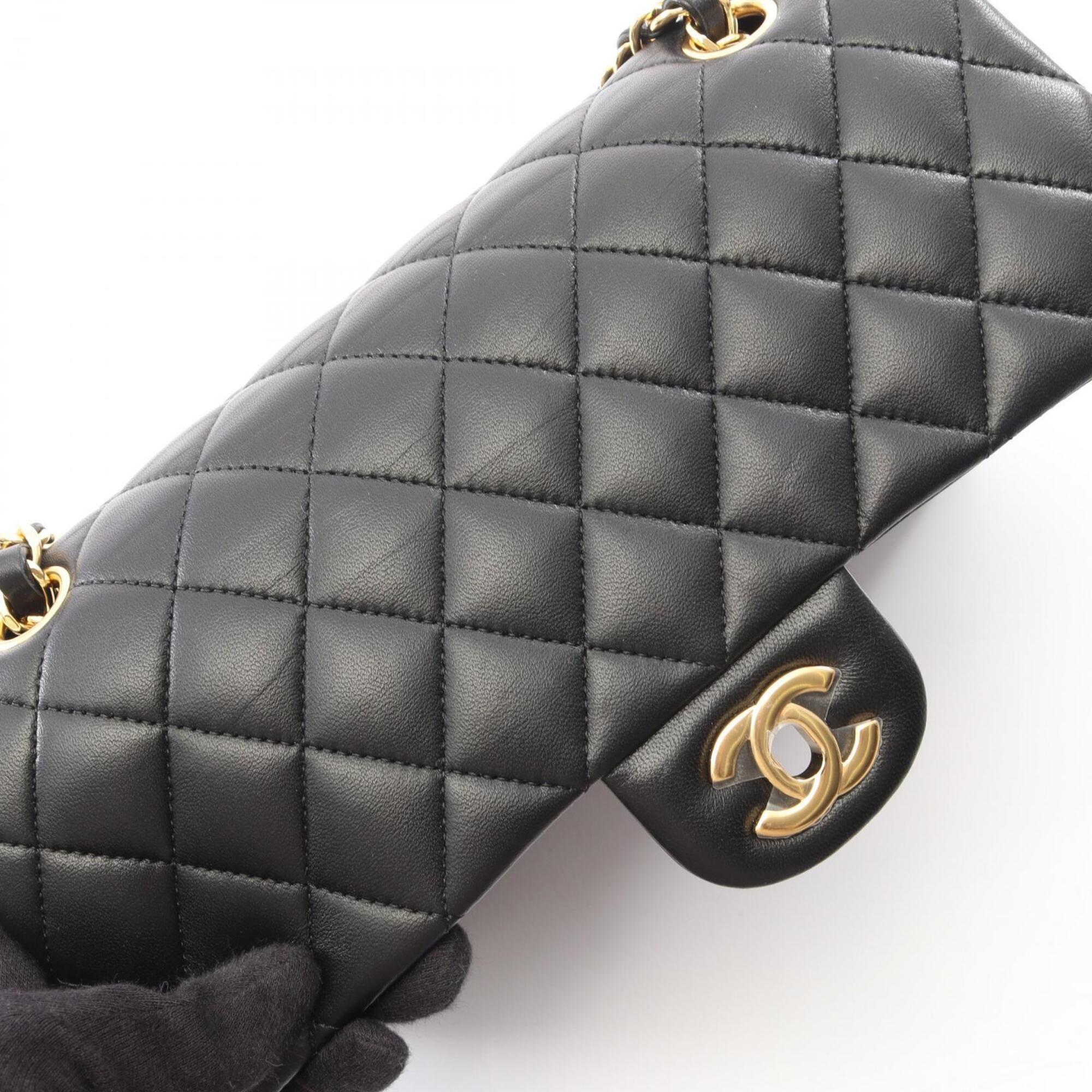 Chanel Black Leather Handbag Shoulder Bag (Pre-Owned)