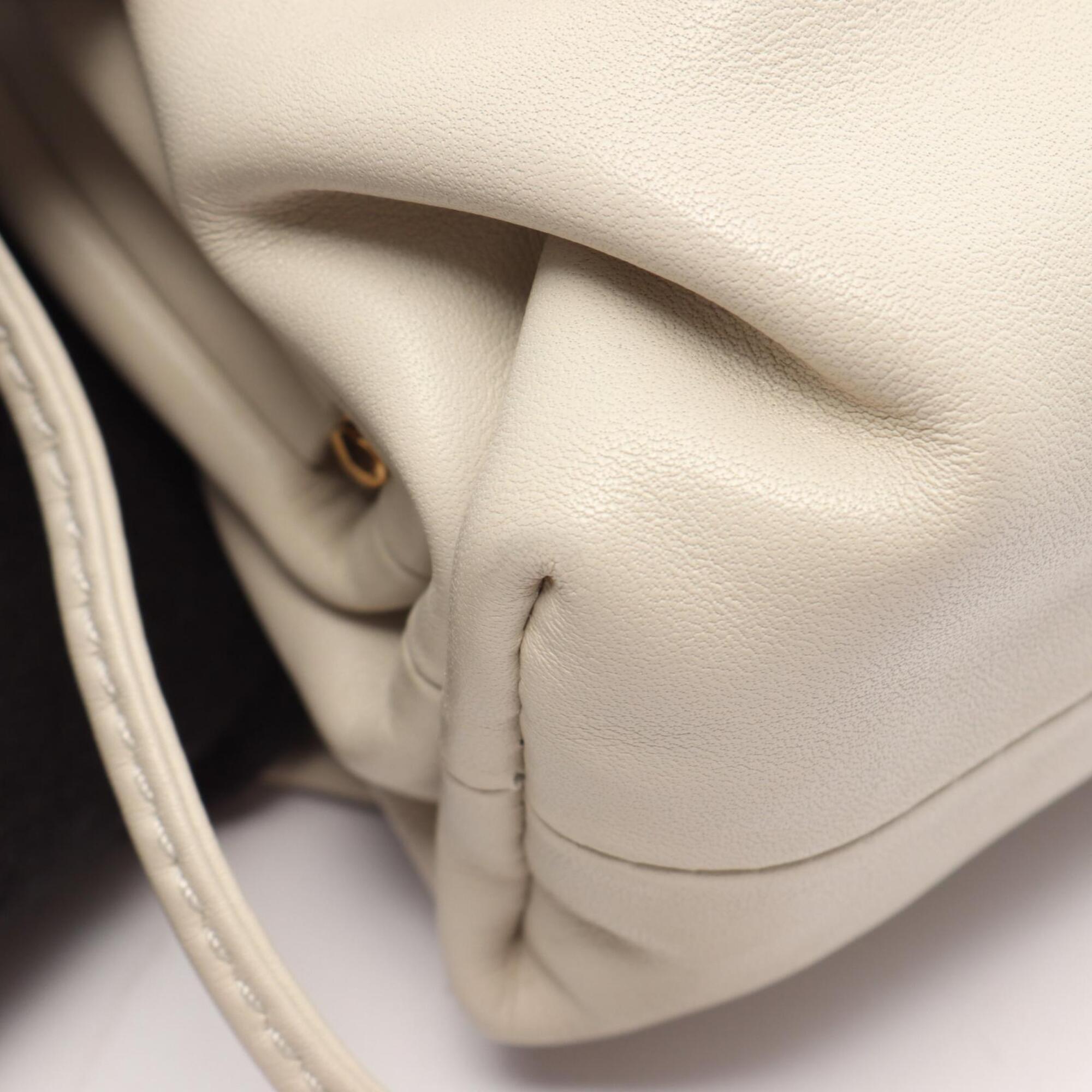 Bottega Veneta White Leather Handbag Shoulder Bag (Pre-Owned)
