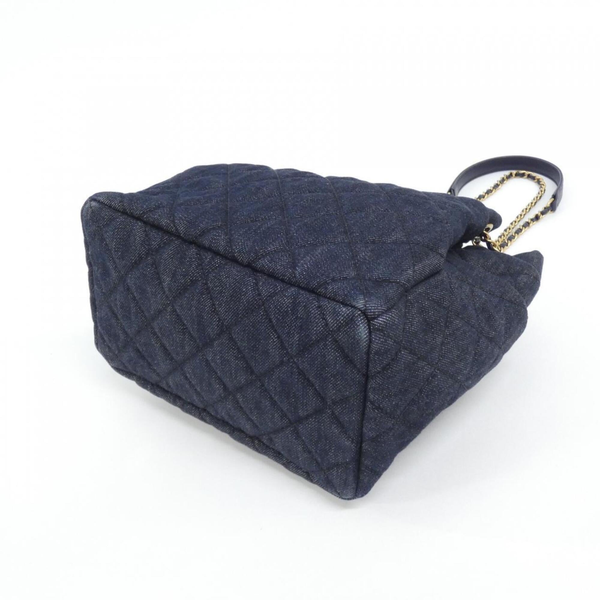 Chanel Navy Denim Shoulder Bag (Pre-Owned)