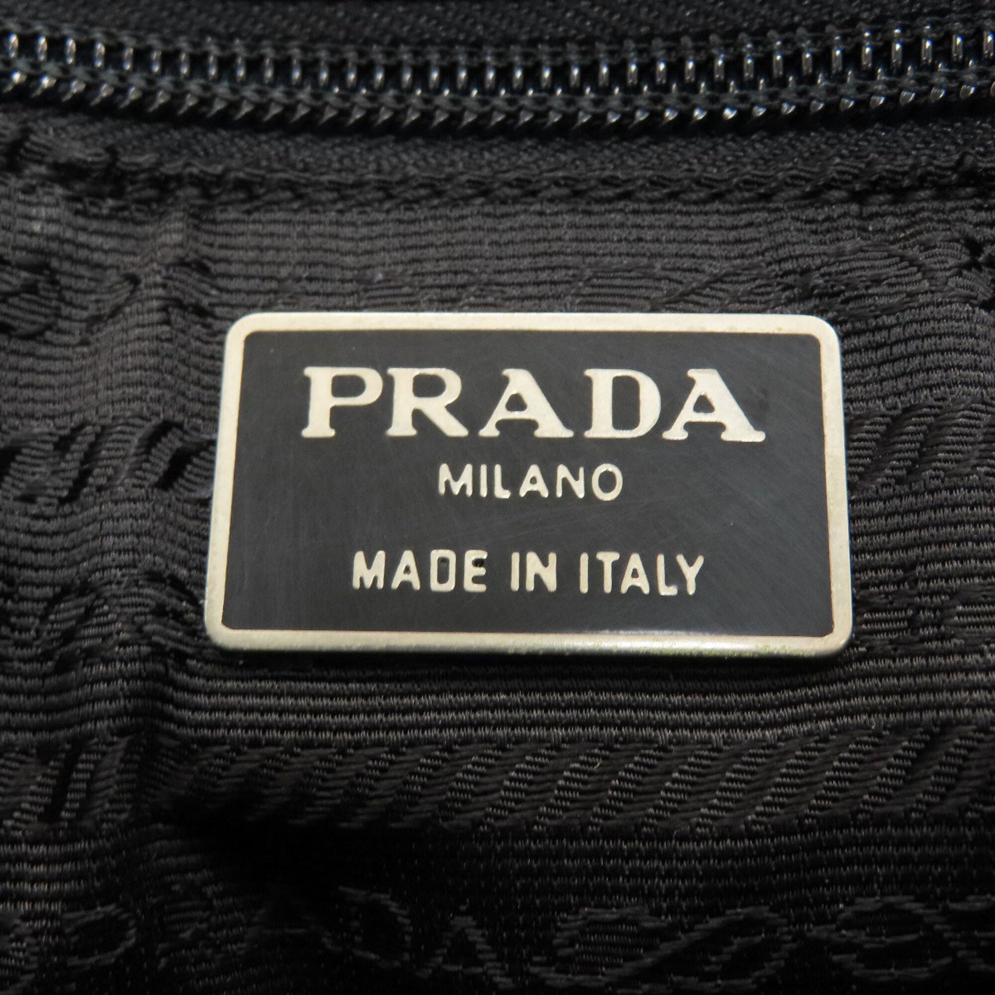 Prada Black Nylon Messenger Bag Shoulder Bag (Pre-Owned)