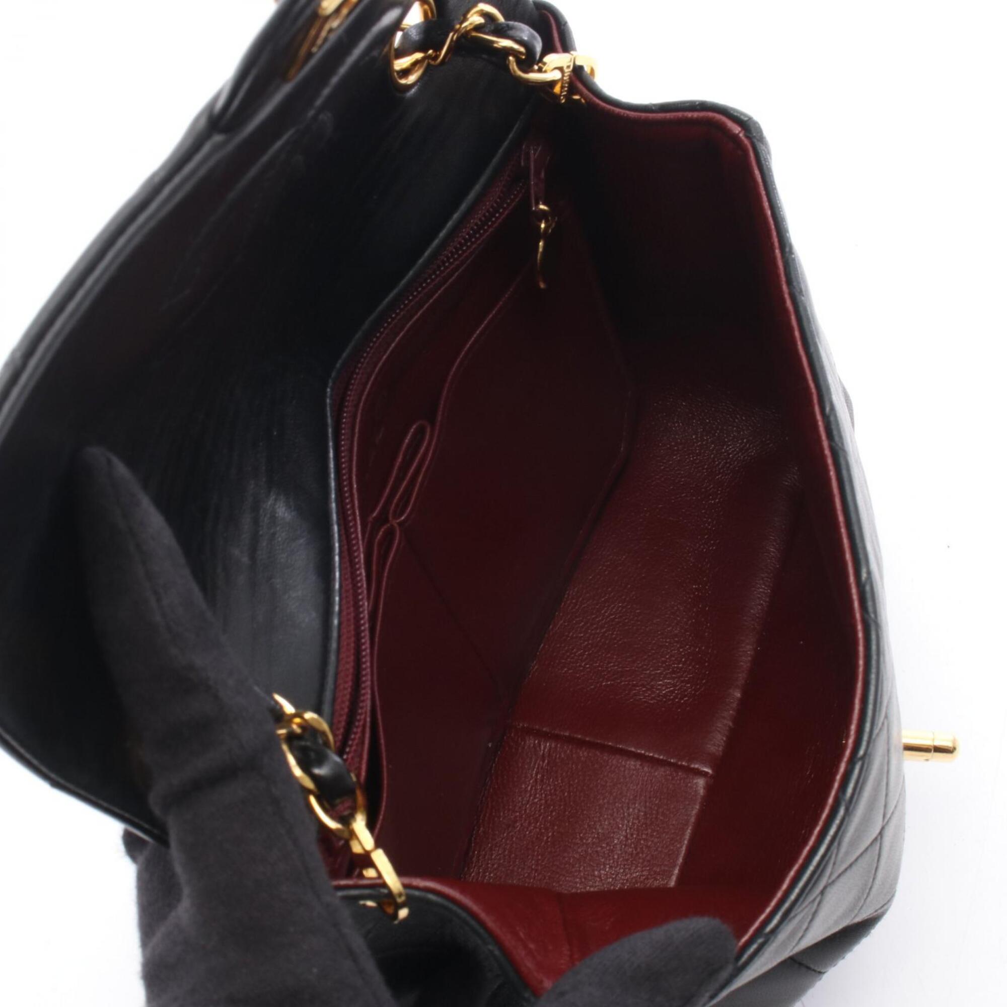 Chanel Black Leather Handbag Shoulder Bag (Pre-Owned)
