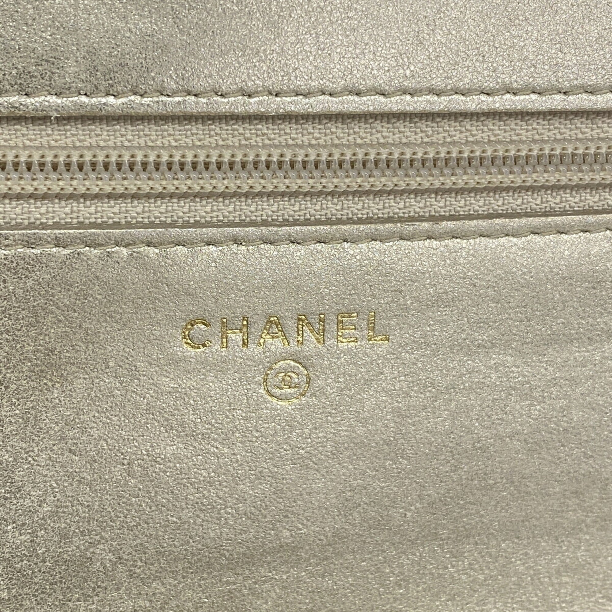 Chanel Gold Leather Chain/Shoulder Wallet (Pre-Owned)