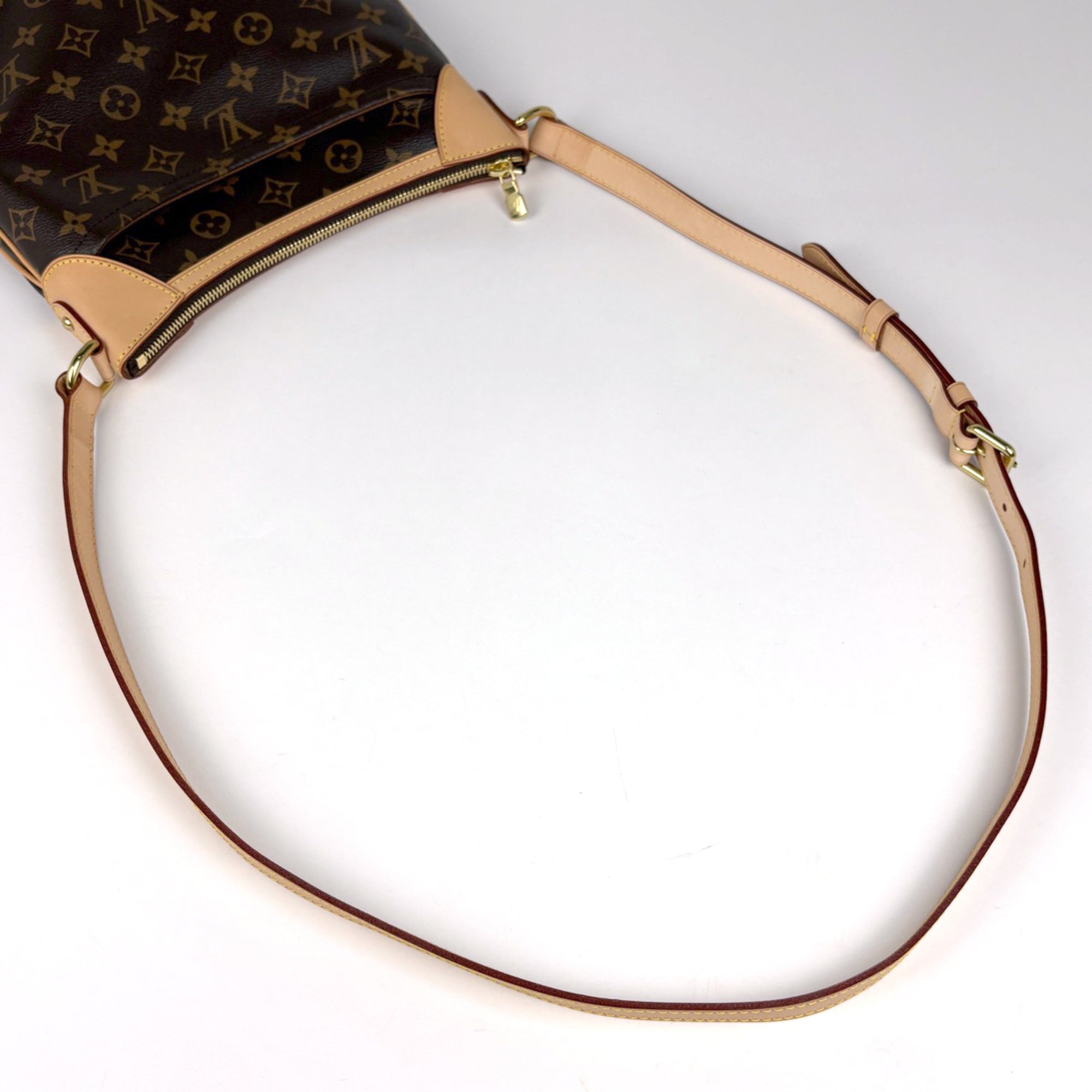 Louis Vuitton Brown Monogram Shoulder Bag (Pre-Owned)