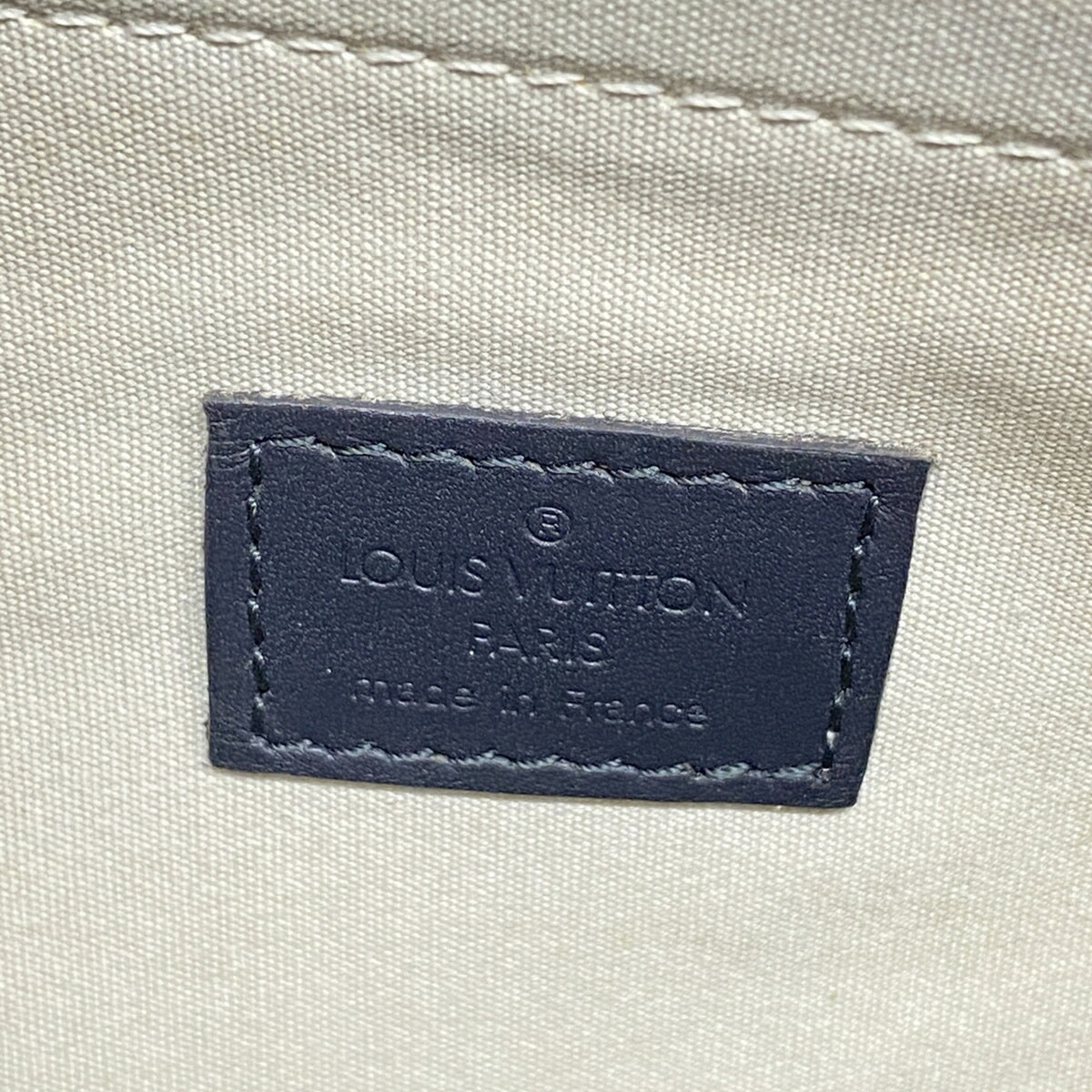 Louis Vuitton Blue Shoulder Bag (Pre-Owned)