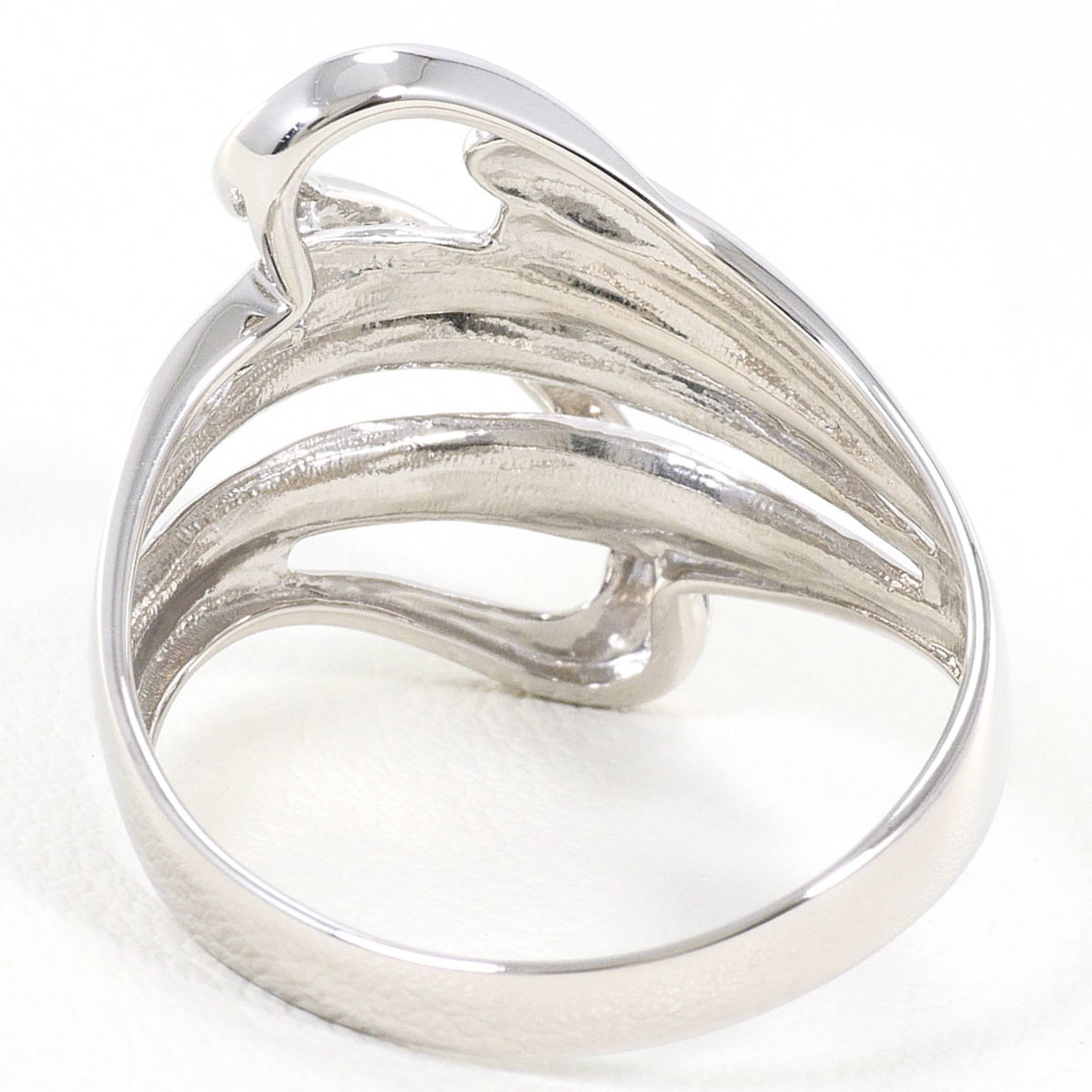 Unbranded White Gold White Gold (10K) Band Ring (Pre-Owned)