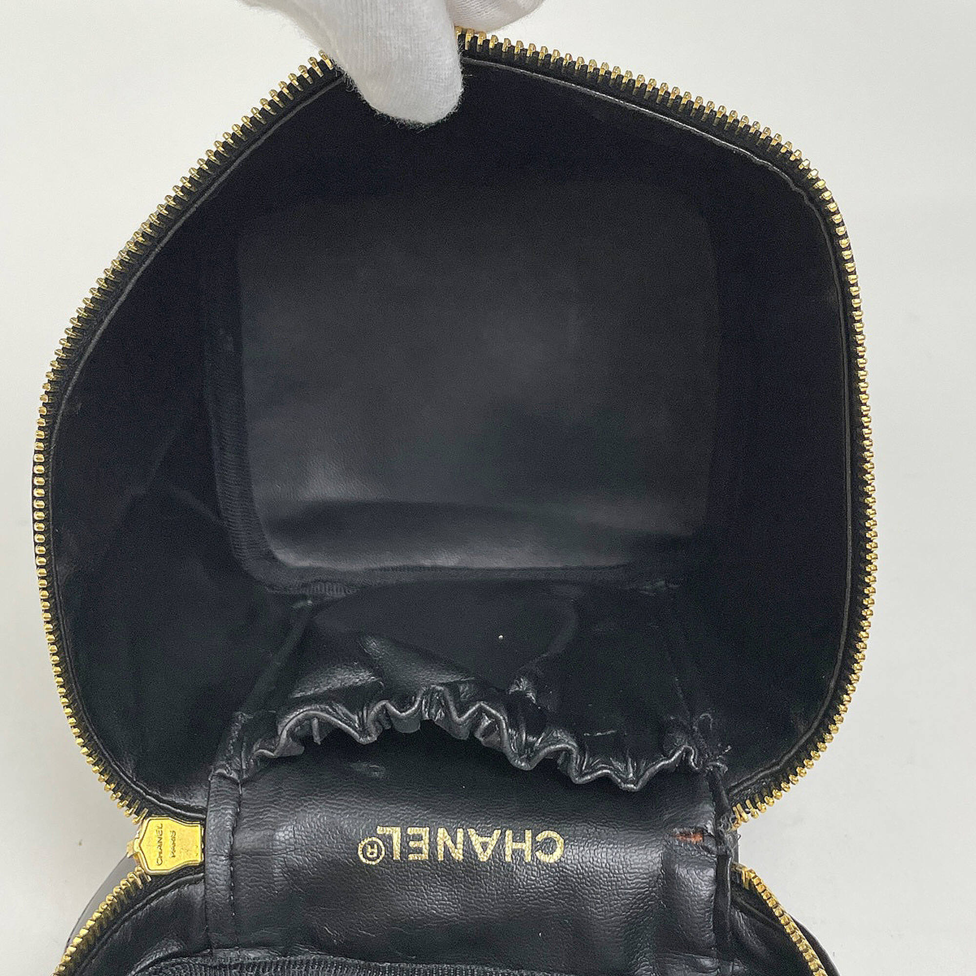 Chanel Black Leather Pouch Vanity Bag (Pre-Owned)