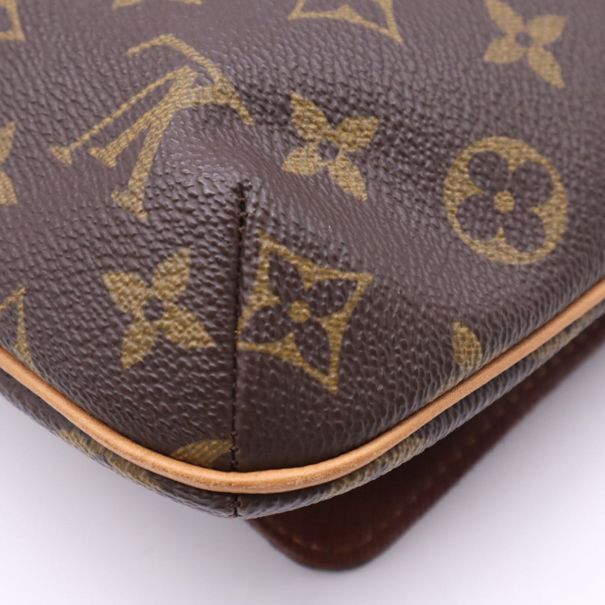 Louis Vuitton Beige Brown Monogram Monogram Shoulder Bag (Pre-Owned)
