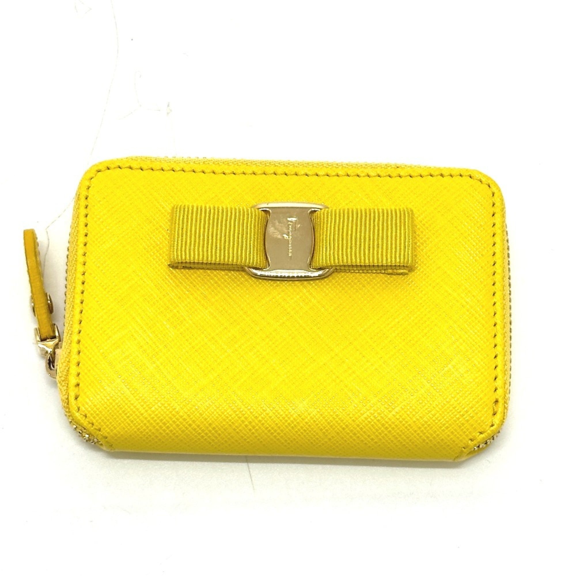 Salvatore Ferragamo Yellow Leather Coin Purse/Coin Case (Pre-Owned)