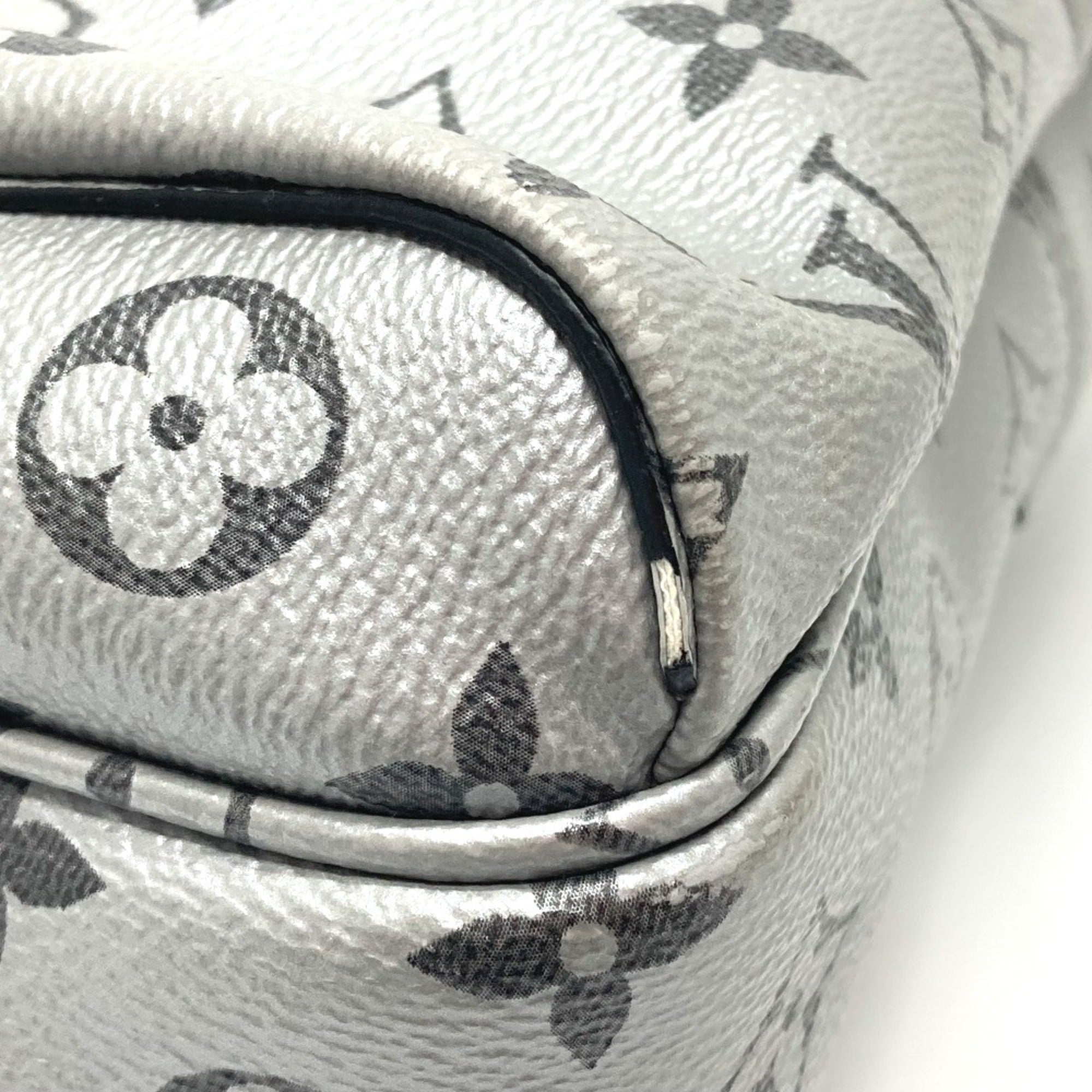 Louis Vuitton Silver Monogram Shoulder Bag (Pre-Owned)
