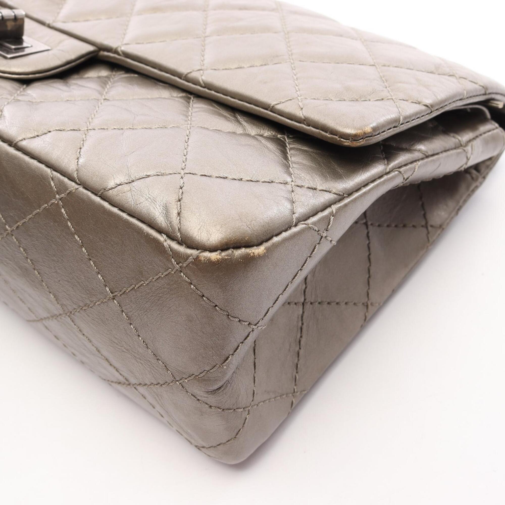 Chanel Beige Leather Handbag Shoulder Bag (Pre-Owned)