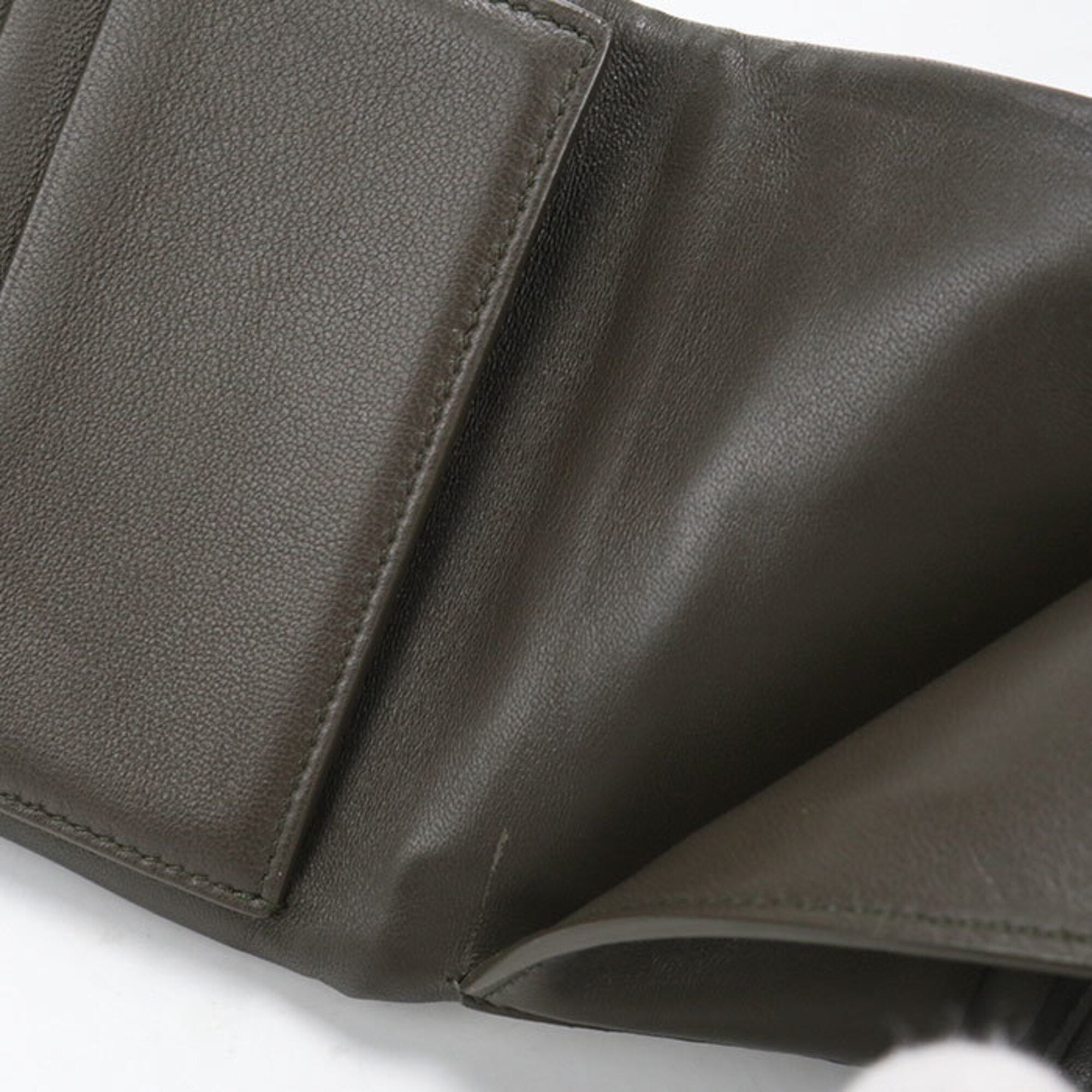 Saint Laurent Gray Leather Wallet (Tri-Fold) (Pre-Owned)